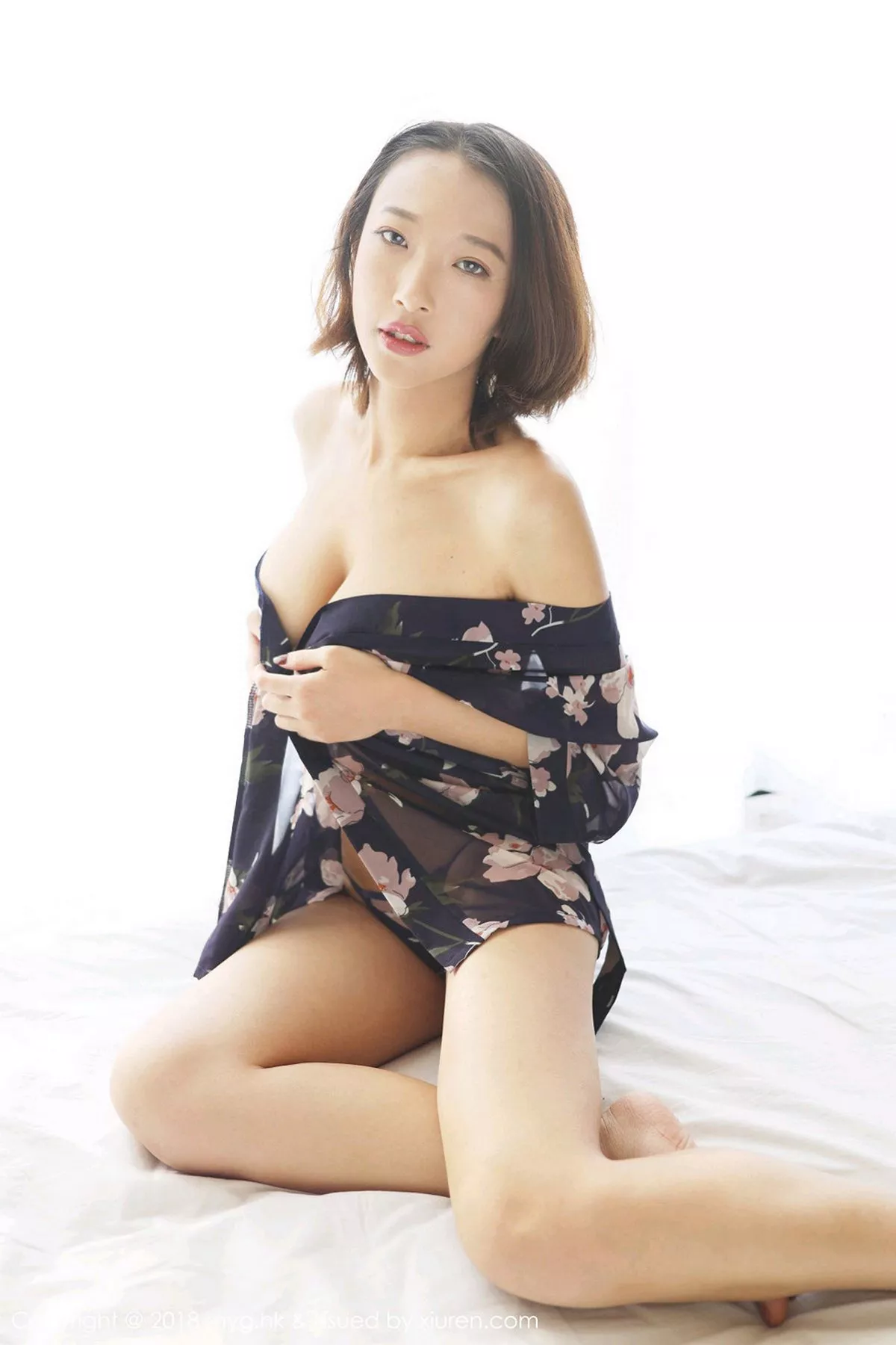 秀人集.com_[MyGirl美媛馆]Vol.332_嫩模栗子Riz私房真空花色睡衣配丁字裤秀豪乳翘臀诱惑写真41P
