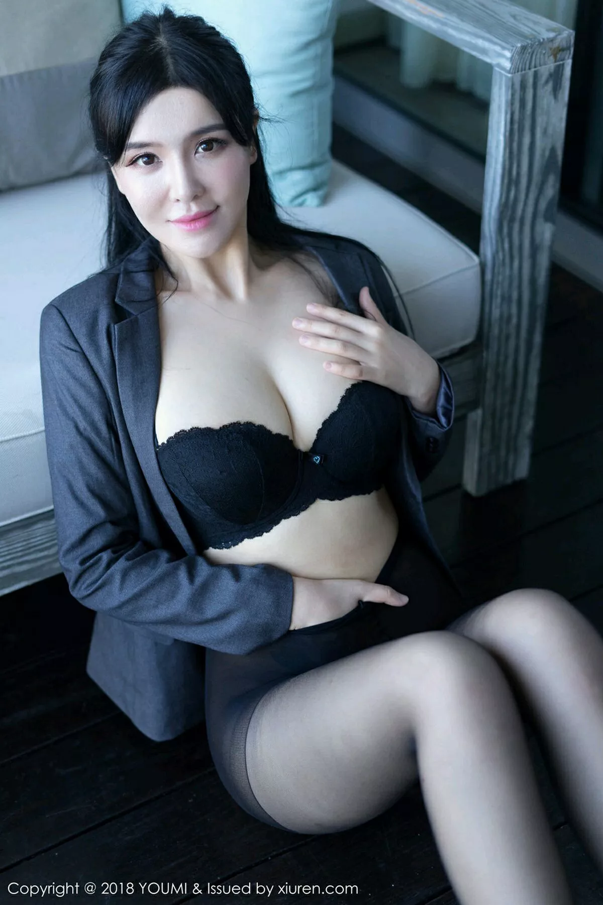 秀人集.com_[YouMi尤蜜荟]Vol.238_女神刘钰儿三亚旅拍私房女秘书OL半脱露白嫩豪乳诱惑写真45P