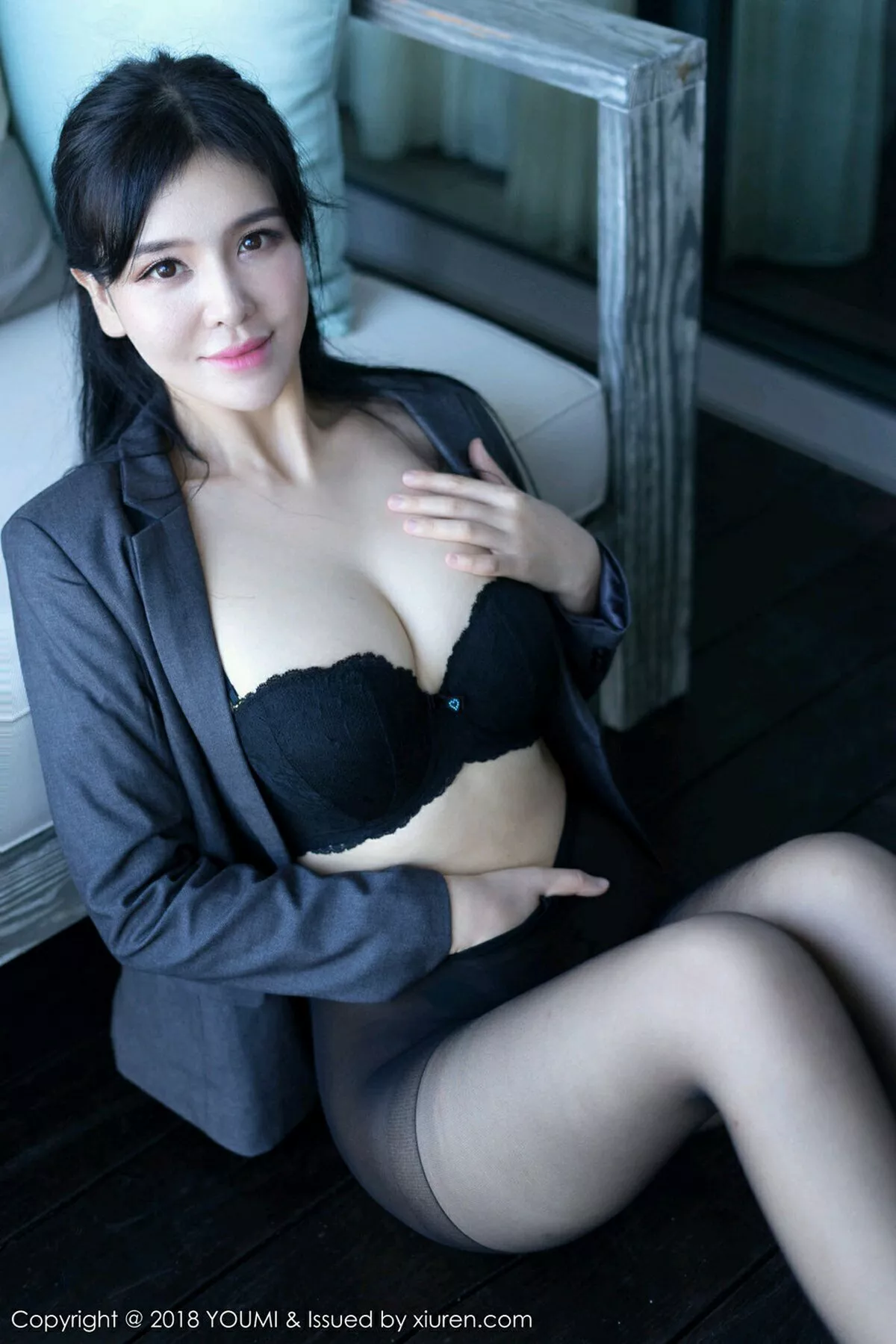 秀人集.com_[YouMi尤蜜荟]Vol.238_女神刘钰儿三亚旅拍私房女秘书OL半脱露白嫩豪乳诱惑写真45P