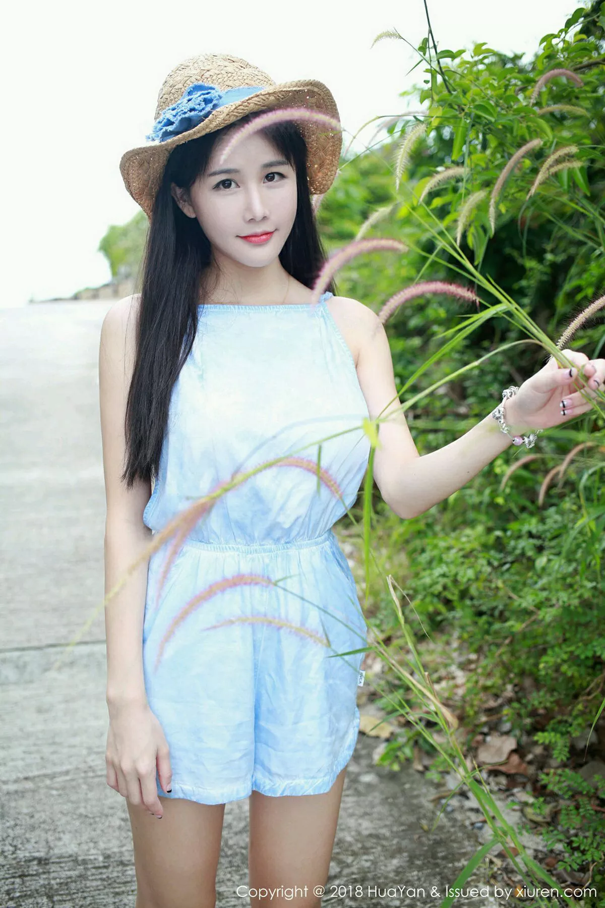 秀人集.com_[HuaYan花の颜]Vol.057_嫩模小沫琳苏梅岛旅拍泳池里白色浴巾裹身秀豪乳诱惑写真40P