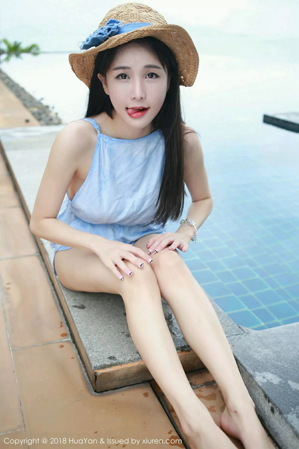 秀人集.com_[HuaYan花の颜]Vol.057_嫩模小沫琳苏梅岛旅拍泳池里白色浴巾裹身秀豪乳诱惑写真40P
