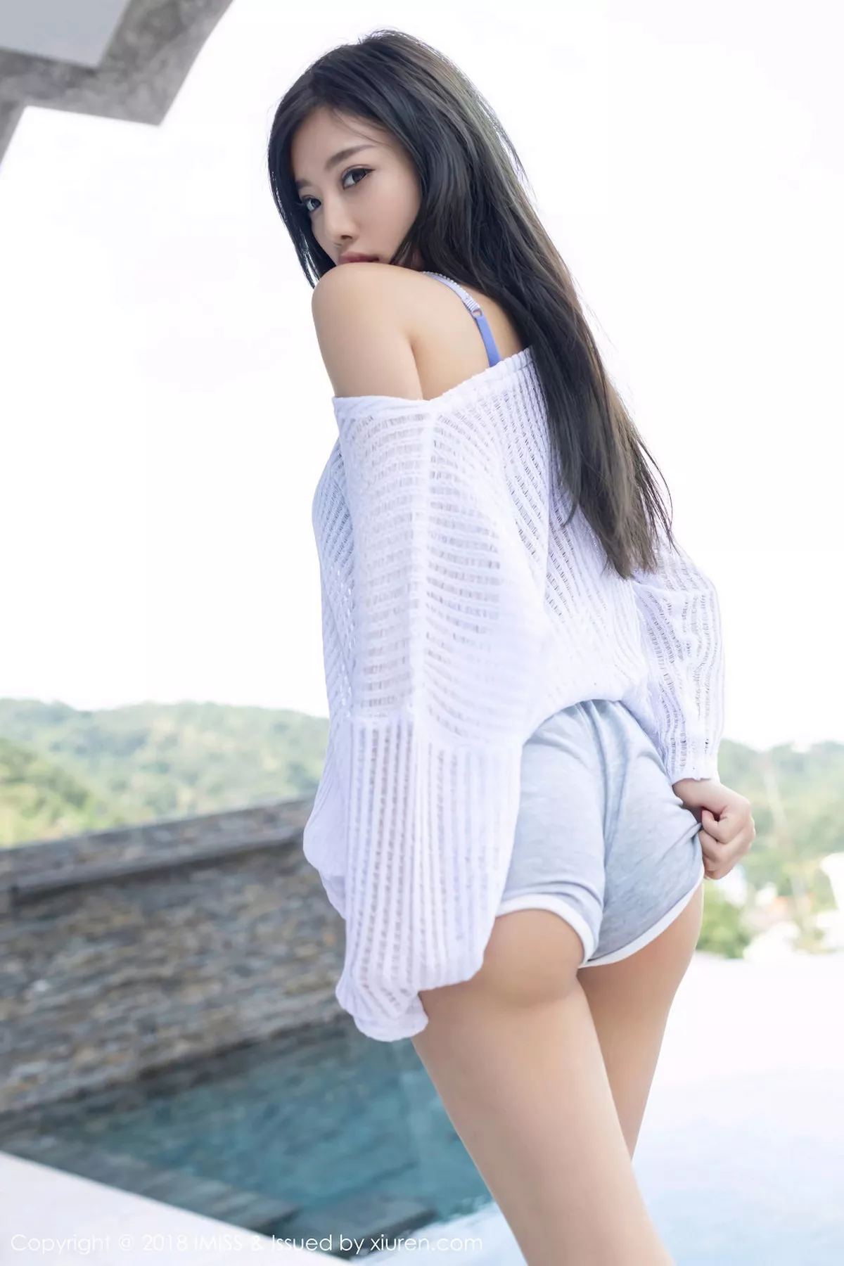秀人集.com_[IMISS爱蜜社]Vol.311_甜美女神杨晨晨sugar泳池边性感红色比基尼湿身诱惑写真35P