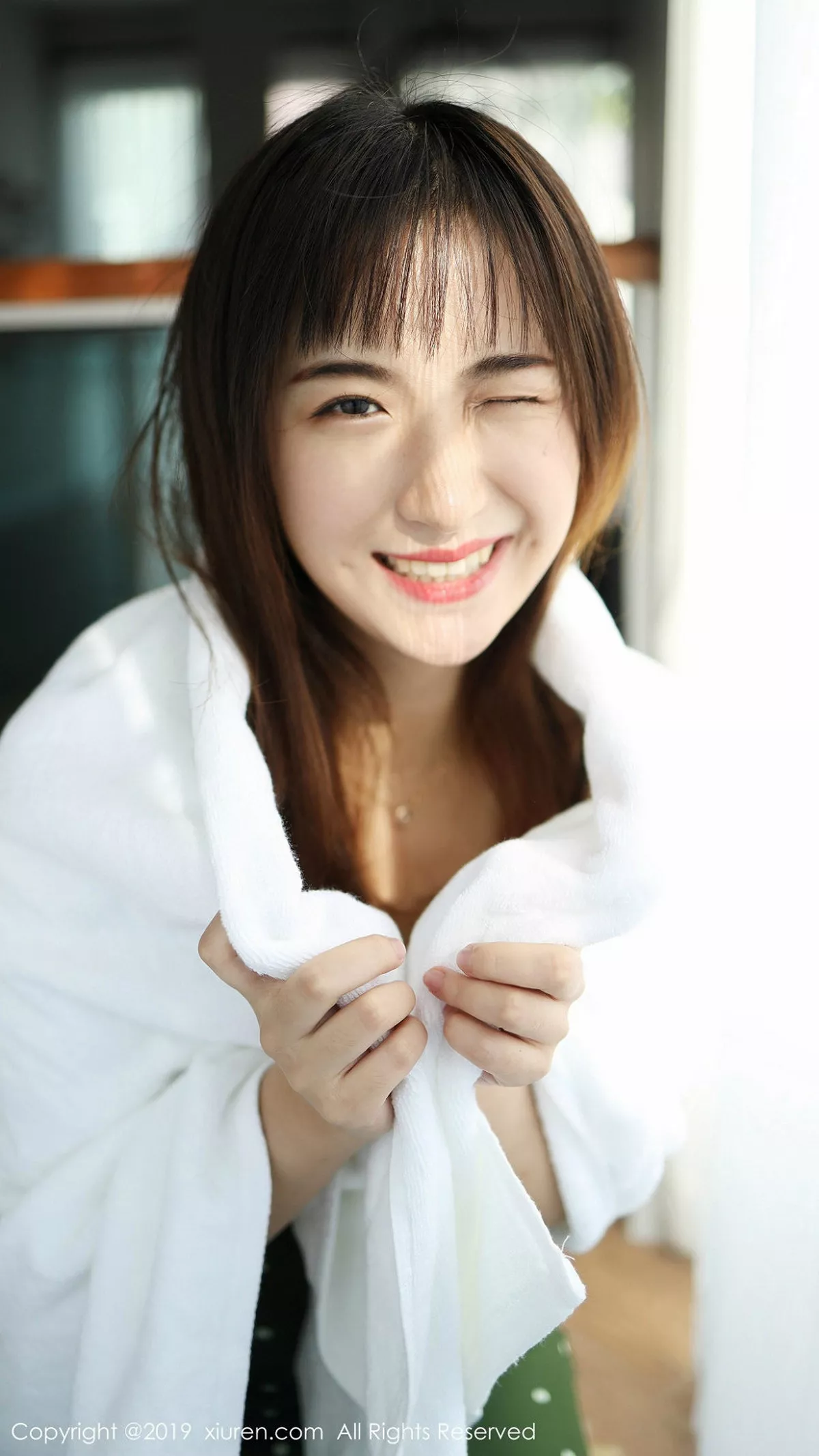 秀人集.com_[XiuRen秀人网]No.1892_嫩模艺儿拿铁泰国旅拍室外小清新主题蕾丝短裙迷人诱惑写真55P