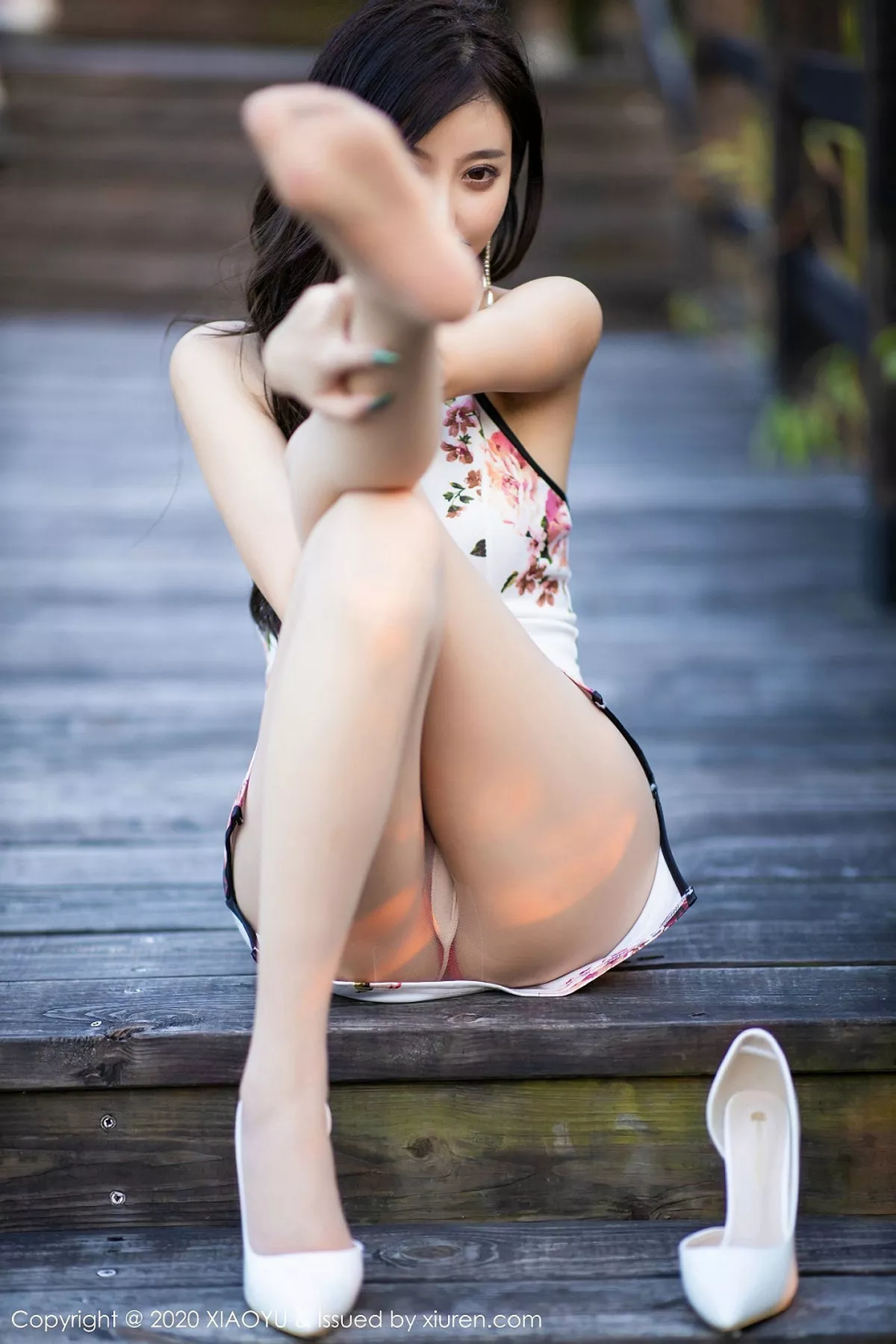 秀人集.com_[XiaoYu画语界]Vol.233_女神杨晨晨室外性感古韵旗袍配超薄肉丝秀美臀玉足诱惑写真140P