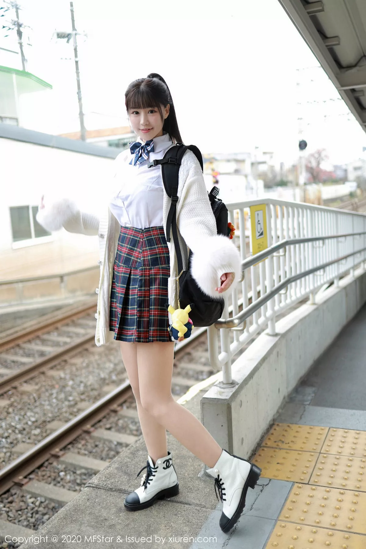秀人集.com_[MFStar模范学院]Vol.259_嫩模朱可儿Flower日本旅拍尾随学生剧情主题魅惑写真73P