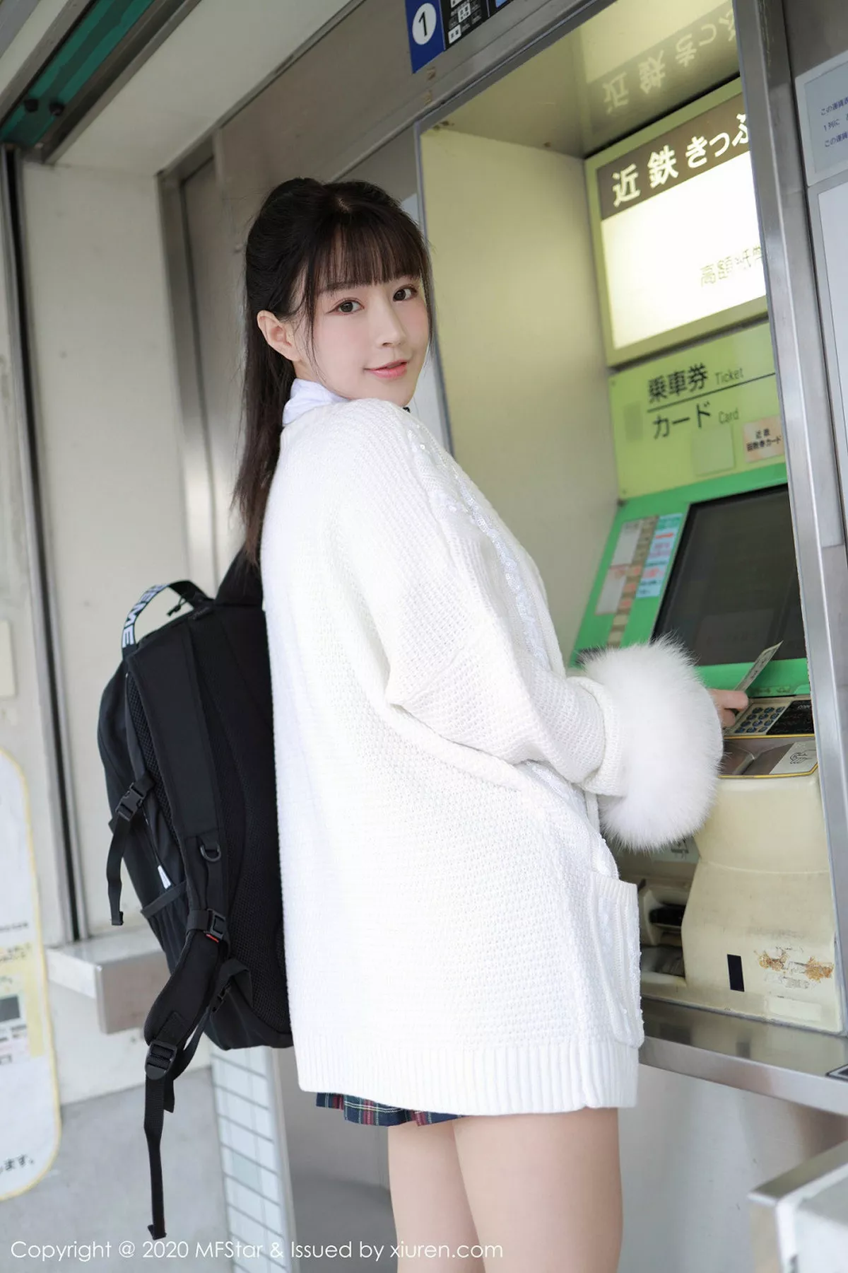 秀人集.com_[MFStar模范学院]Vol.259_嫩模朱可儿Flower日本旅拍尾随学生剧情主题魅惑写真73P
