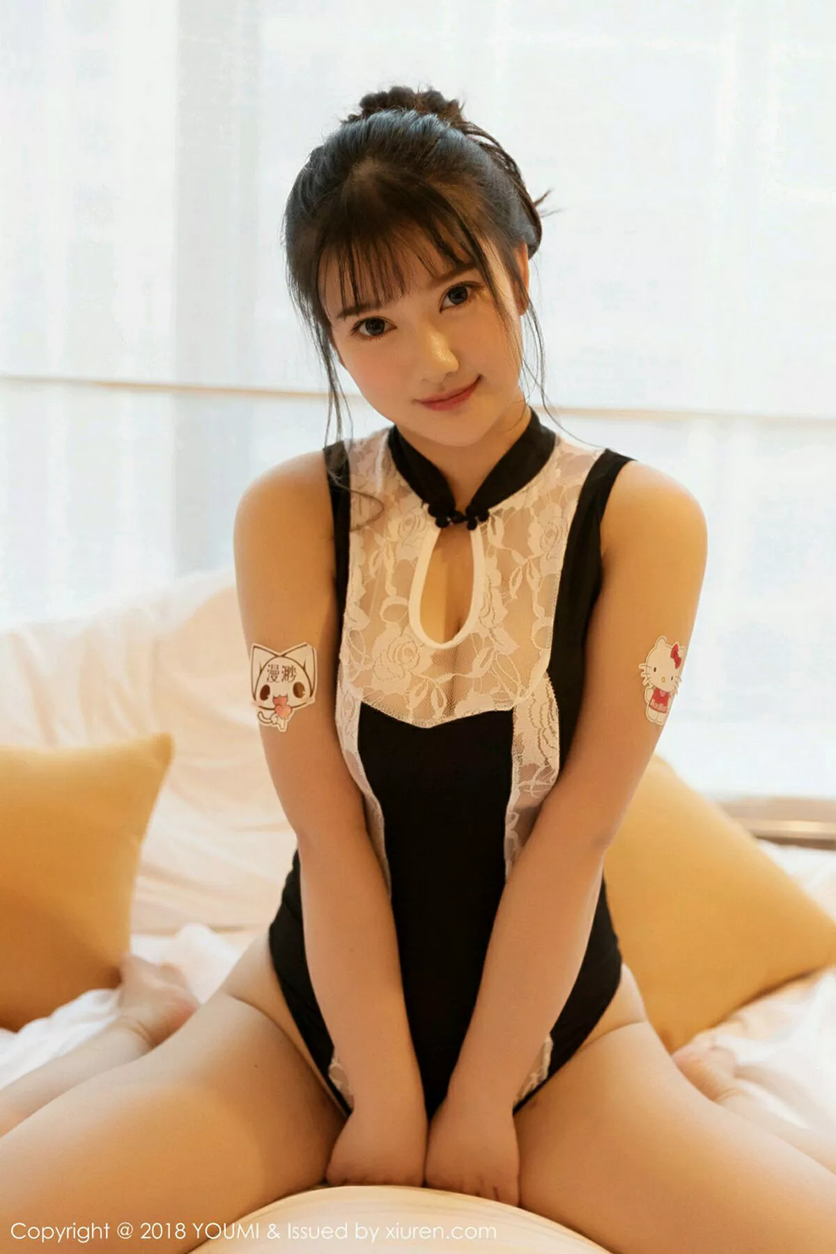 秀人集.com_[YouMi尤蜜荟]Vol.250_巨乳嫩模小尤奈私房白色蕾丝内衣半脱露豪乳极致诱惑写真51P