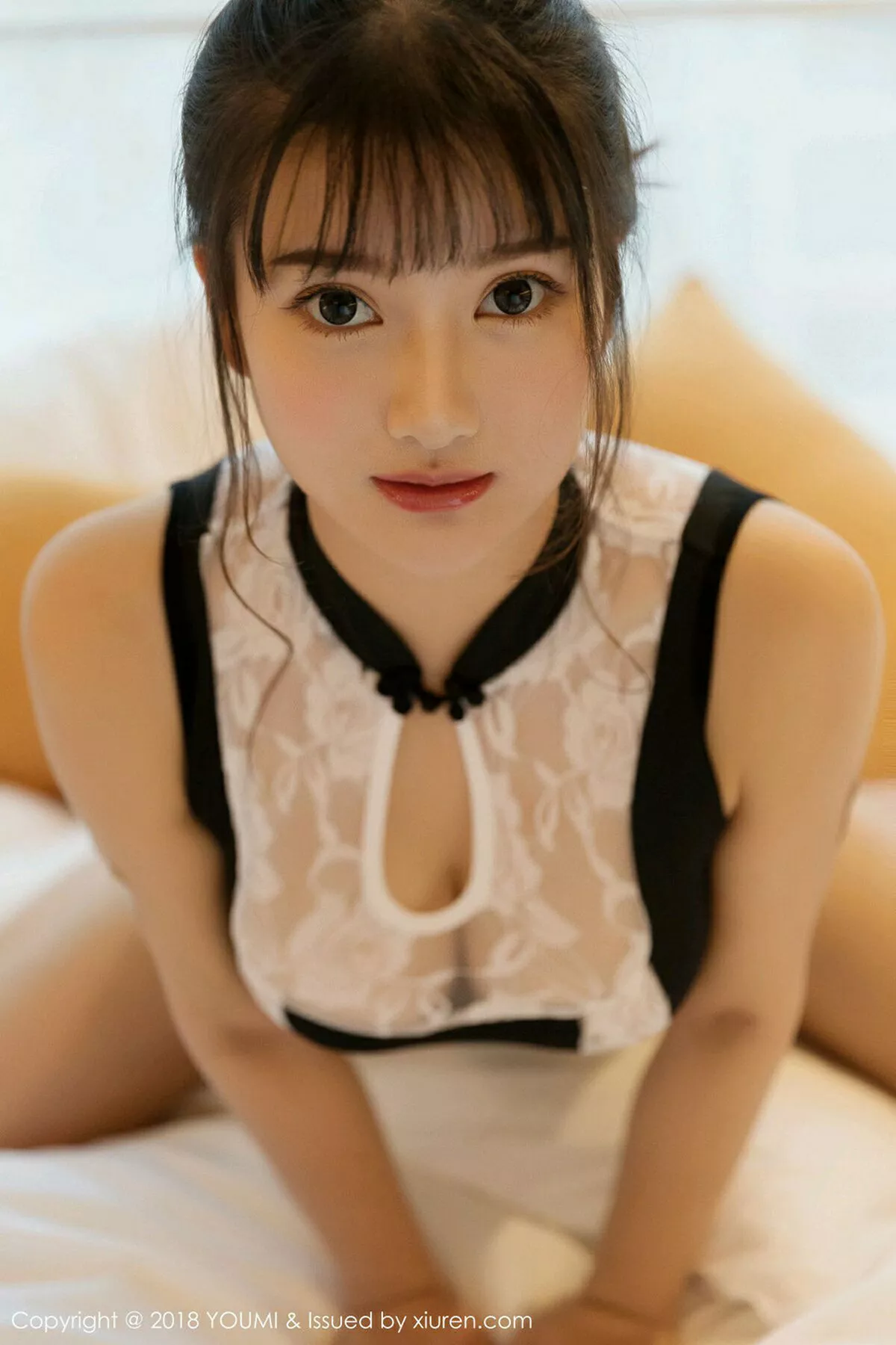 秀人集.com_[YouMi尤蜜荟]Vol.250_巨乳嫩模小尤奈私房白色蕾丝内衣半脱露豪乳极致诱惑写真51P