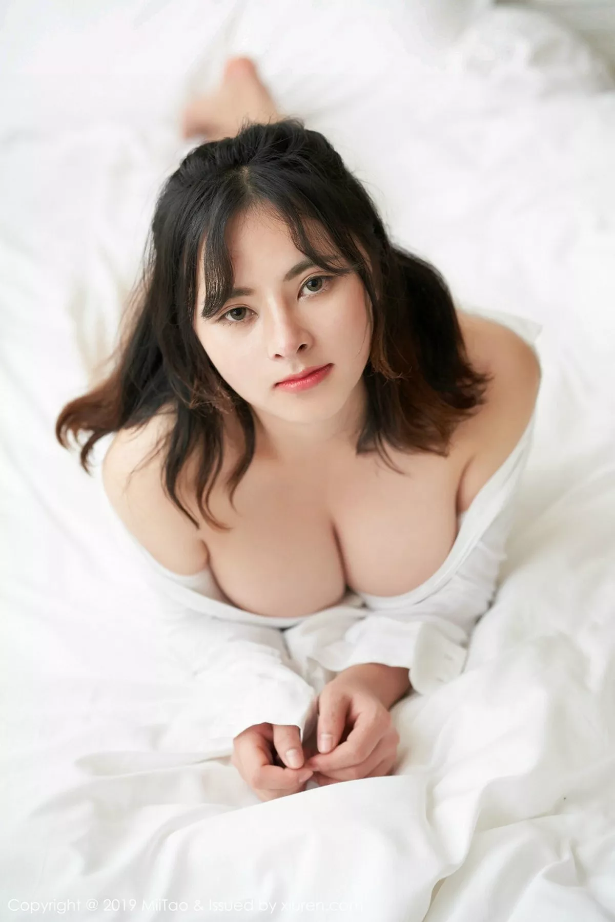 秀人集.com_[MiiTao蜜桃社]Vol.125_嫩模静香Mandy居家床上大尺度全裸秀豪乳翘臀火辣诱惑写真50P