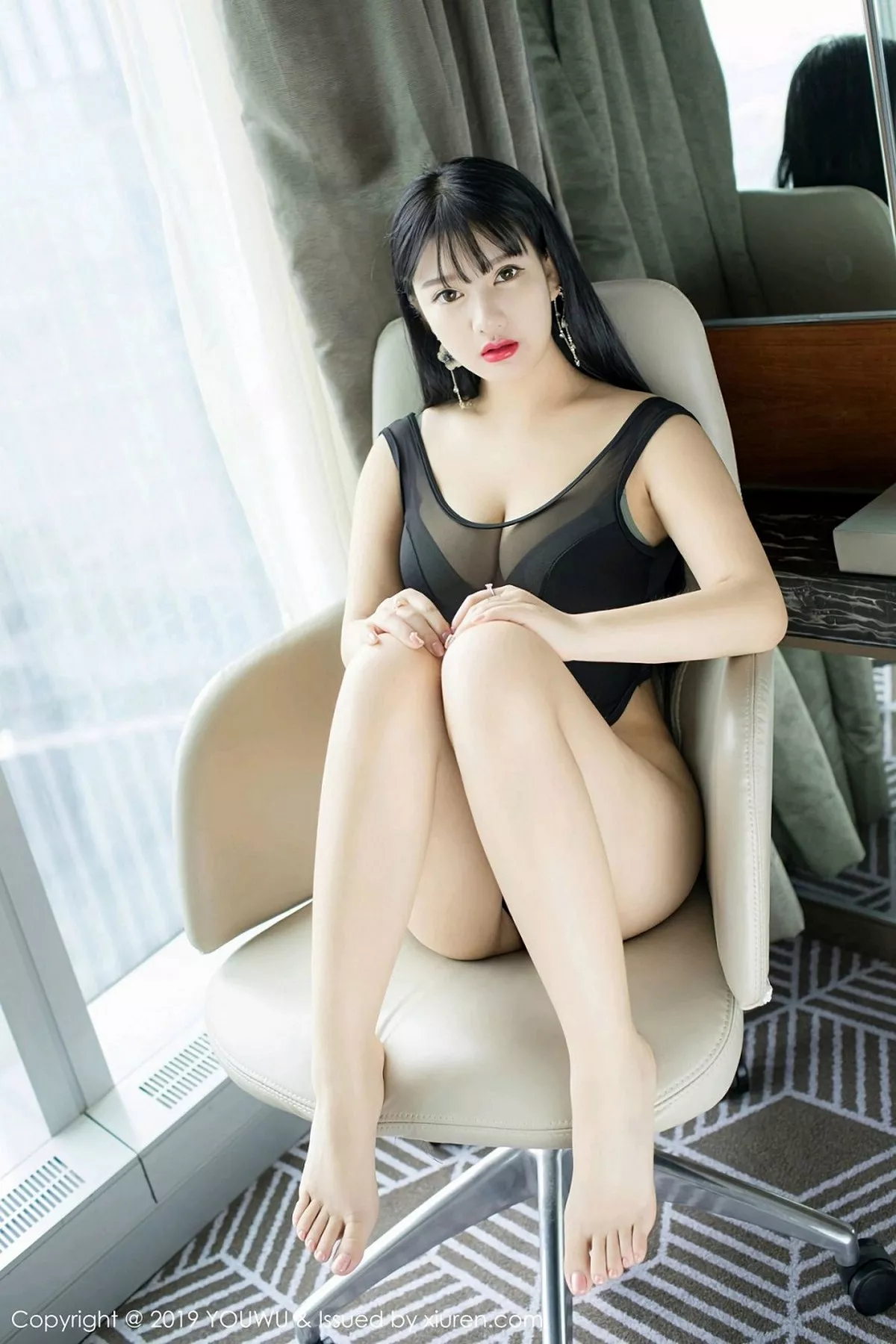 秀人集.com_[YouWu尤物馆]Vol.138_巨乳嫩模小尤奈私房黑色高叉连体内衣秀傲人豪乳诱惑写真59P