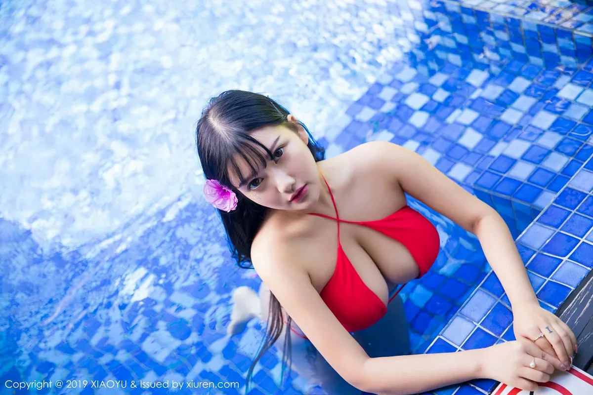 秀人集.com_[XiaoYu画语界]Vol.029_嫩模小尤奈马尔代夫旅拍泳池里红色比基尼秀豪乳诱惑写真52P