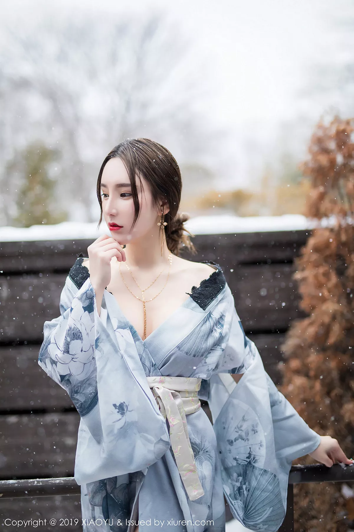秀人集.com_[XiaoYu画语界]Vol.007_女神周于希Sandy北海道旅拍雪中佳人秀美乳撩人诱惑写真47P