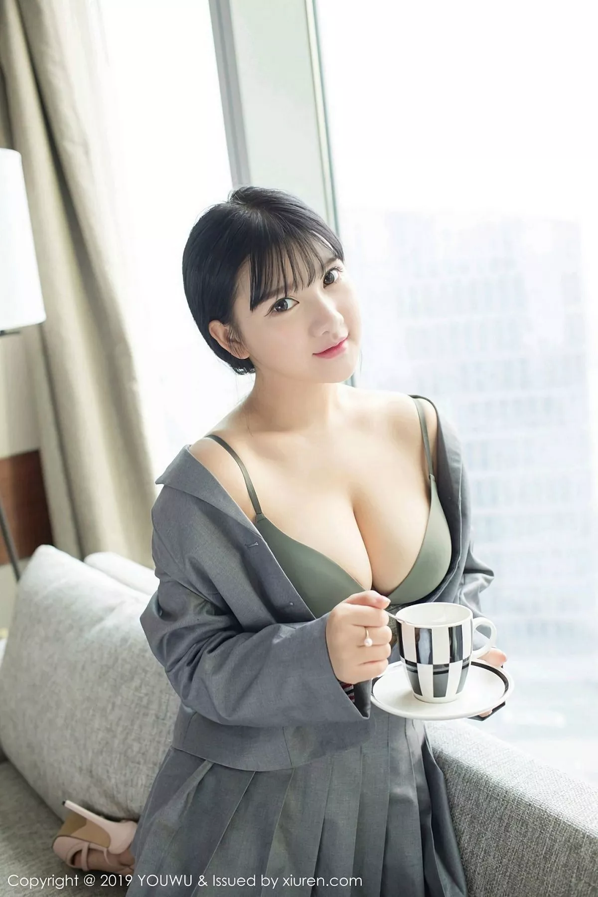 秀人集.com_[YouWu尤物馆]Vol.138_巨乳嫩模小尤奈私房黑色高叉连体内衣秀傲人豪乳诱惑写真59P