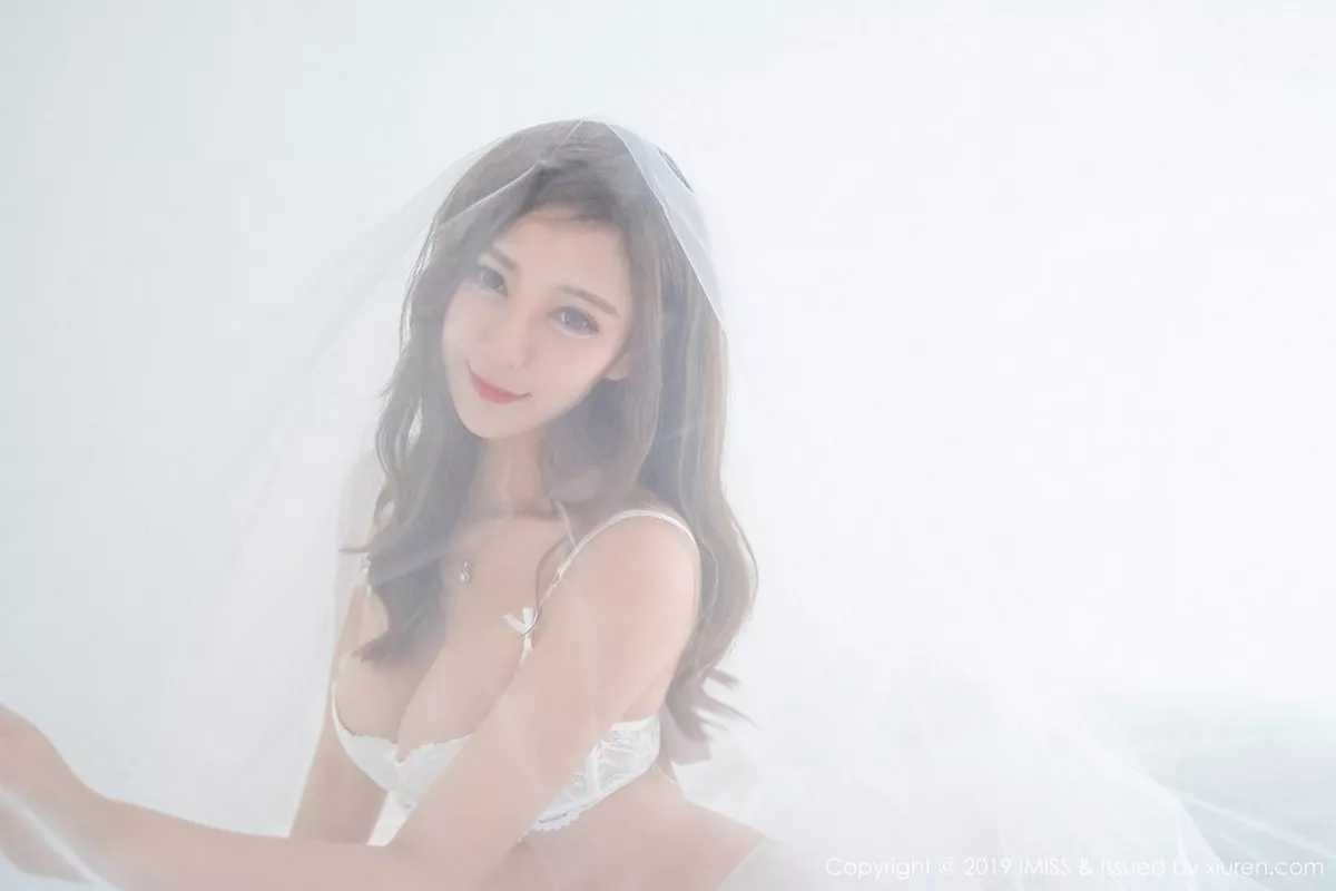 秀人集.com_[IMISS爱蜜社]Vol.334_气质美女Cccil私房白色薄纱新娘装秀完美身材诱惑写真38P