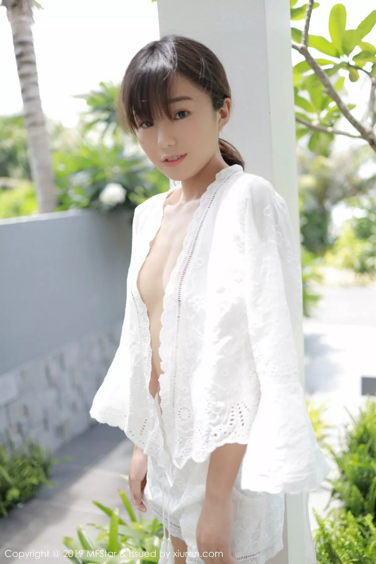 秀人集.com_[MFStar模范学院]Vol.192_嫩模仓井优香越南旅拍户外白色真空睡衣惹火诱惑写真40P