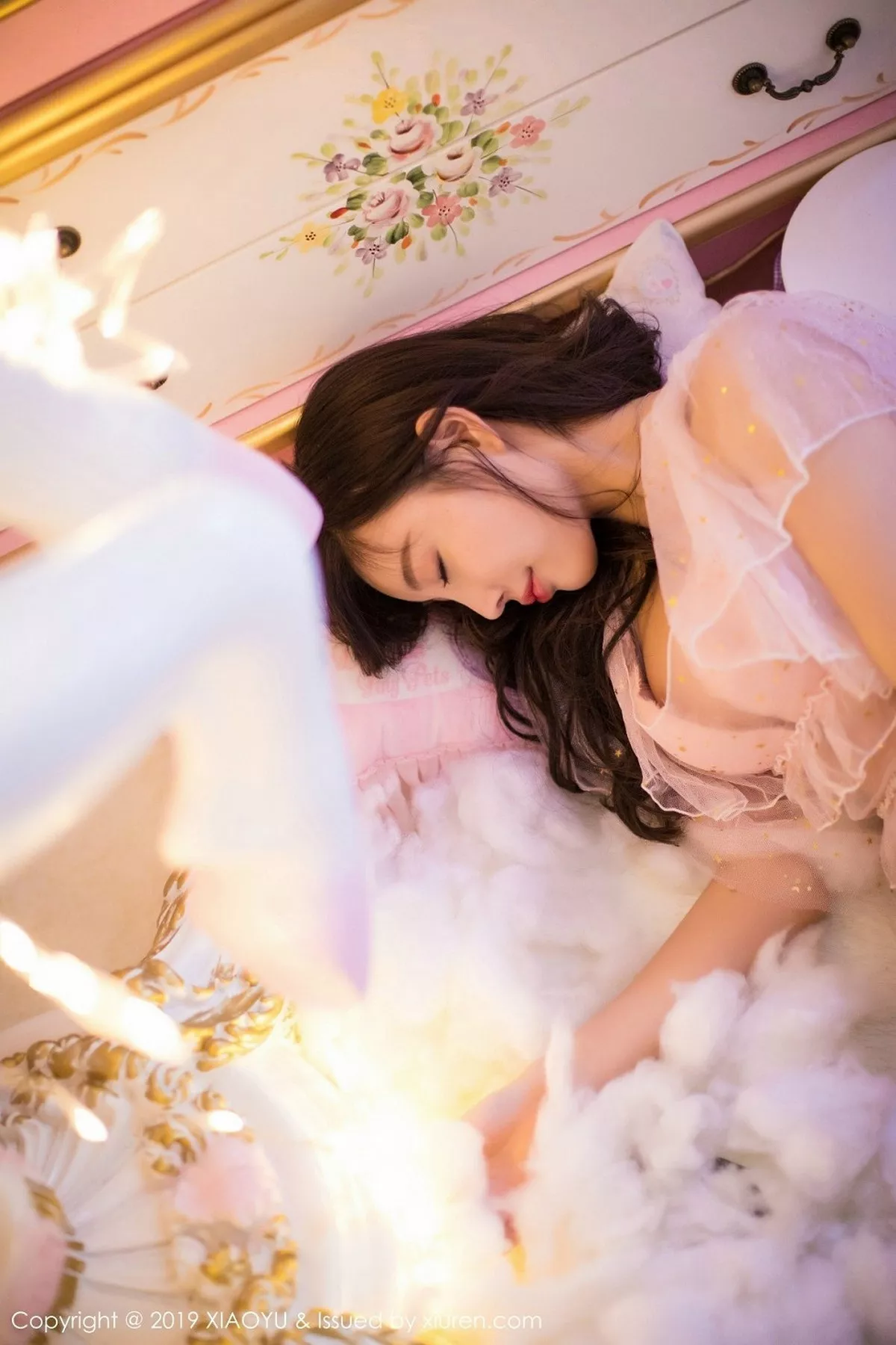 秀人集.com_[XiaoYu画语界]Vol.059_女神杨晨晨sugar圣诞主题性感内衣秀火辣身材诱惑写真45P