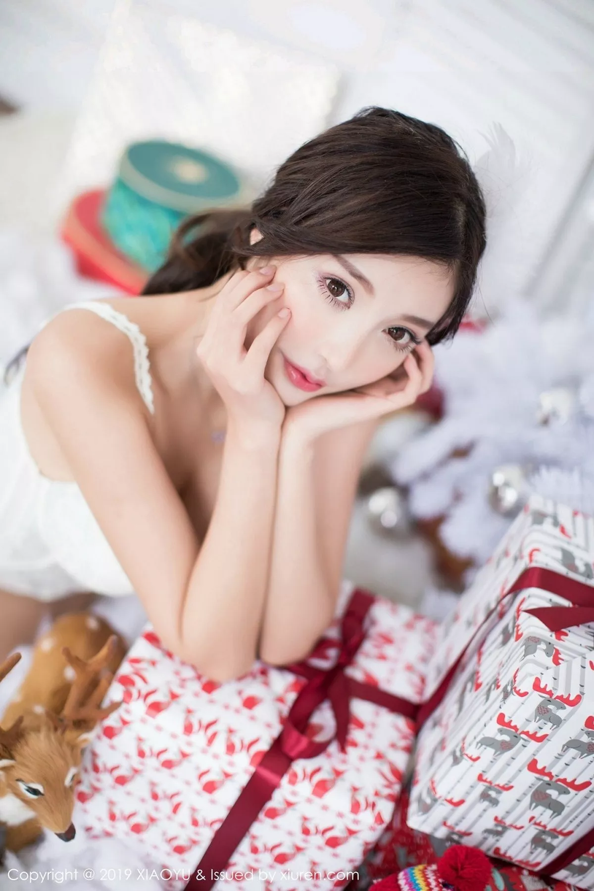 秀人集.com_[XiaoYu画语界]Vol.059_女神杨晨晨sugar圣诞主题性感内衣秀火辣身材诱惑写真45P