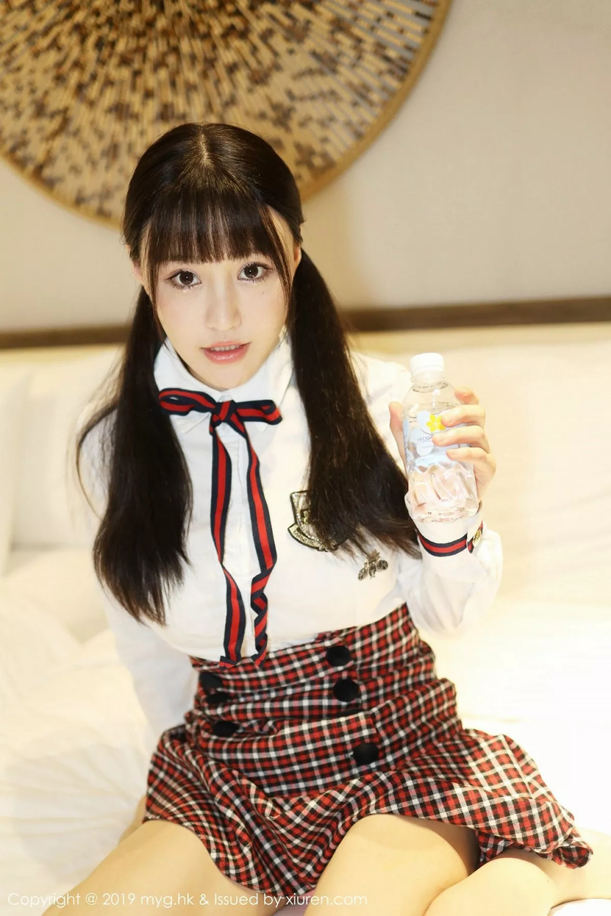 秀人集.com_[MyGirl美媛馆]Vol.355_嫩模Flower朱可儿学生装放学剧情私房床上撩人诱惑写真81P