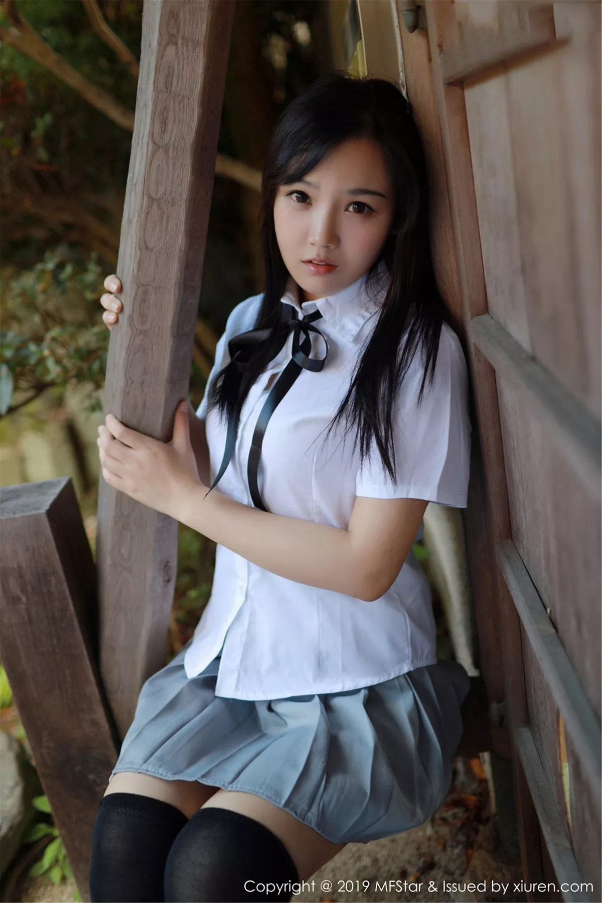 秀人集.com_[MFStar模范学院]Vol.193_女神徐微微miar日本旅拍户外学生JK制服清爽迷人写真40P