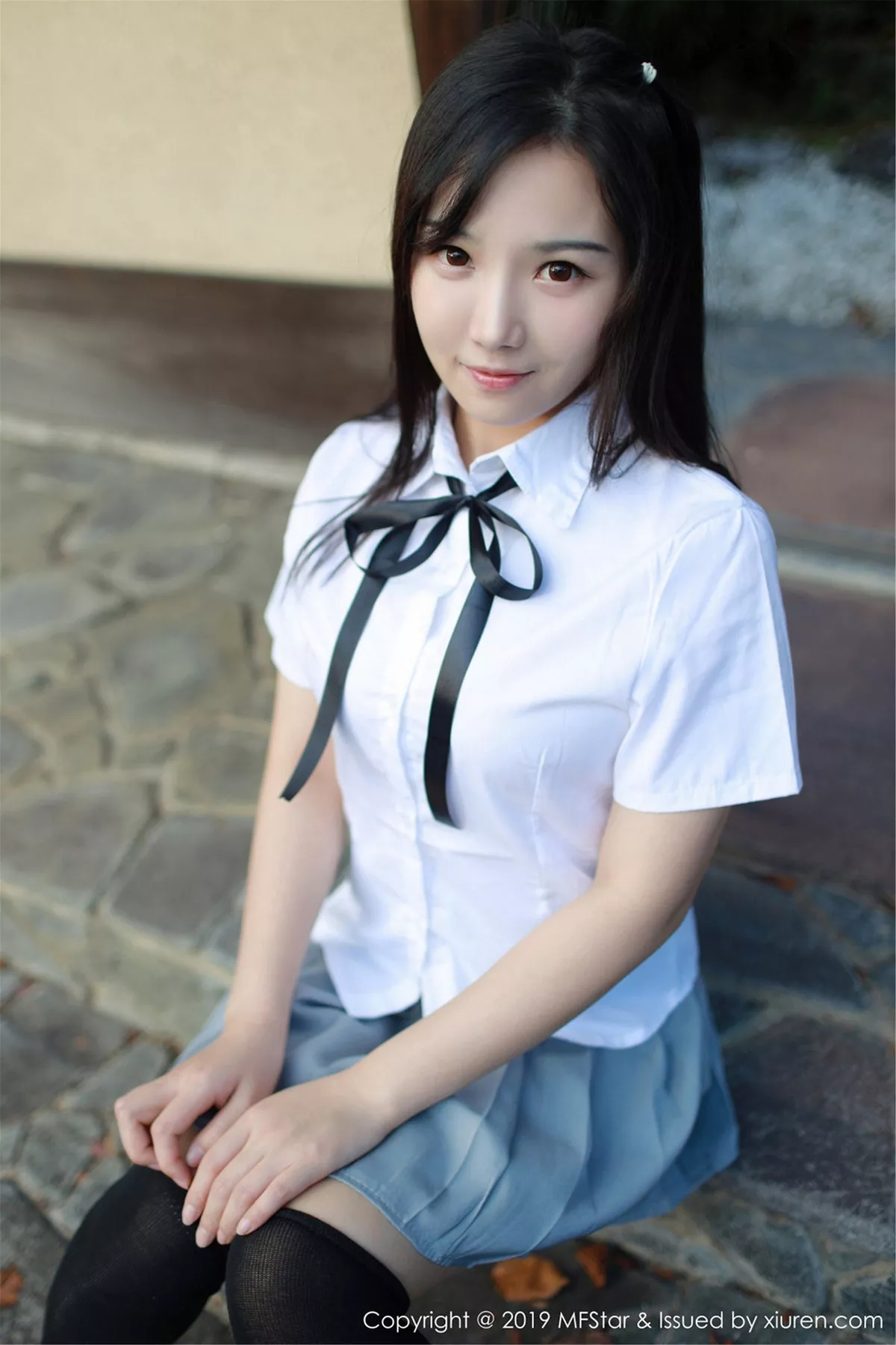 秀人集.com_[MFStar模范学院]Vol.193_女神徐微微miar日本旅拍户外学生JK制服清爽迷人写真40P