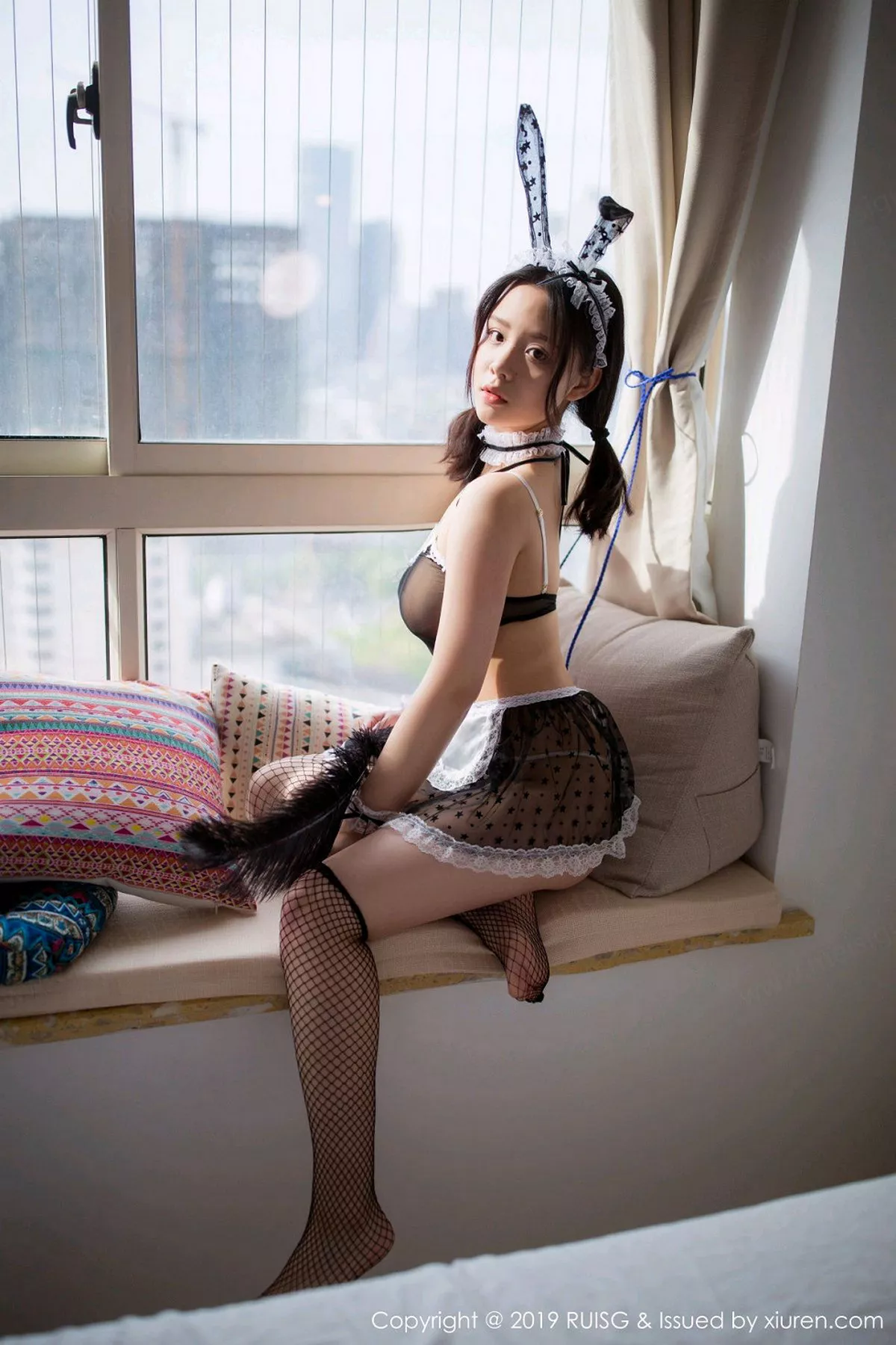 秀人集.com_[RUISG瑞丝馆]Vol.063_嫩模木木夕Mmx私房白色蕾丝女仆装秀完美身材性感写真40P