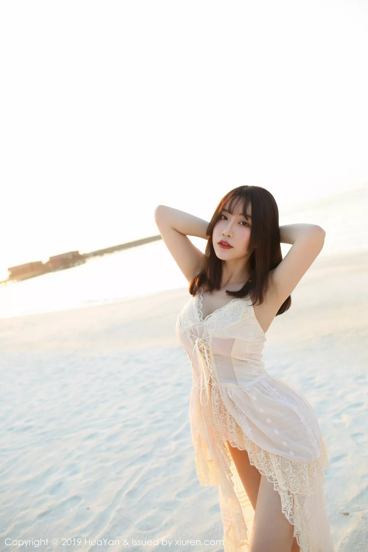 秀人集.com_[HuaYan花の颜]Vol.068_女神绯月樱-Cherry马代旅拍私房白色内衣露童颜巨乳诱惑写真51P