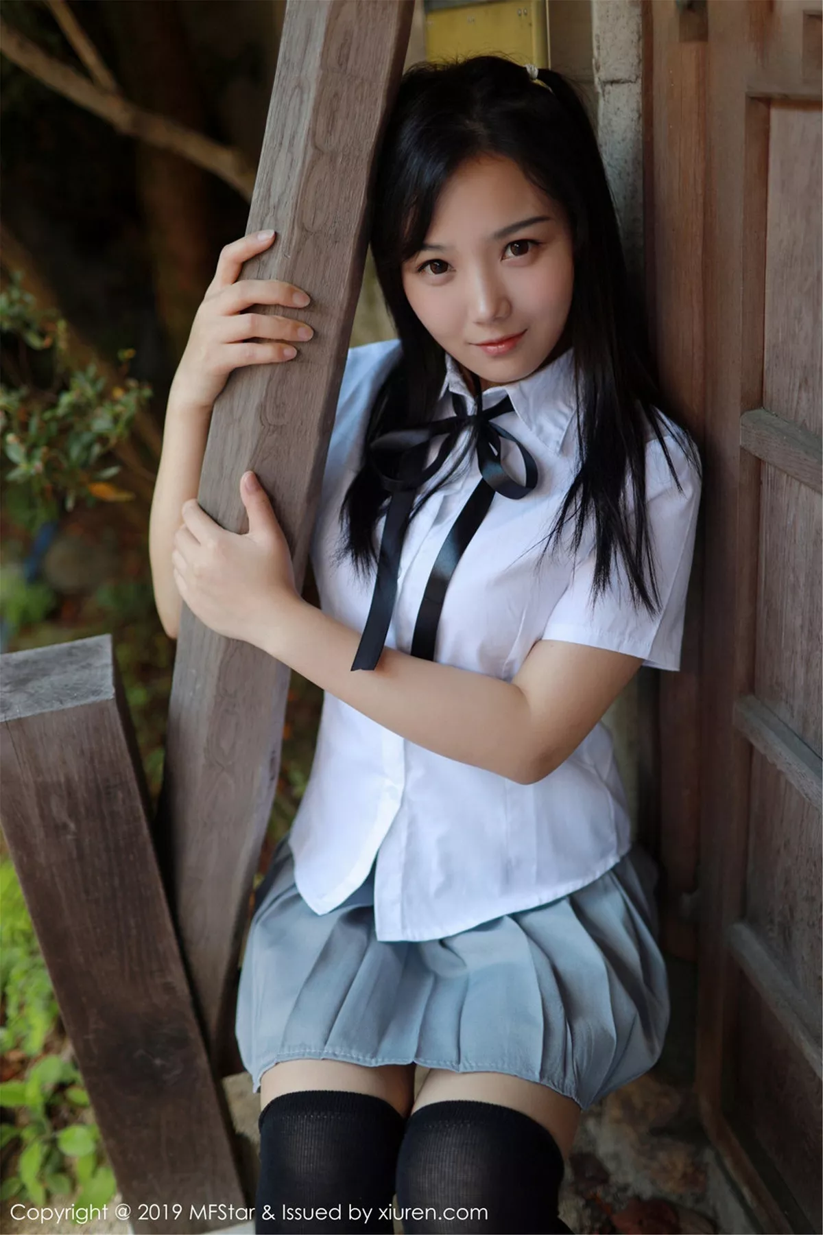 秀人集.com_[MFStar模范学院]Vol.193_女神徐微微miar日本旅拍户外学生JK制服清爽迷人写真40P
