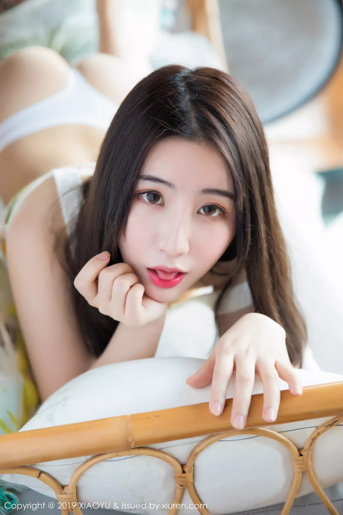 秀人集.com_[XiaoYu画语界]Vol.090_女神绯月樱-Cherry日本旅拍私房床上半脱露豪乳极致诱惑写真50P