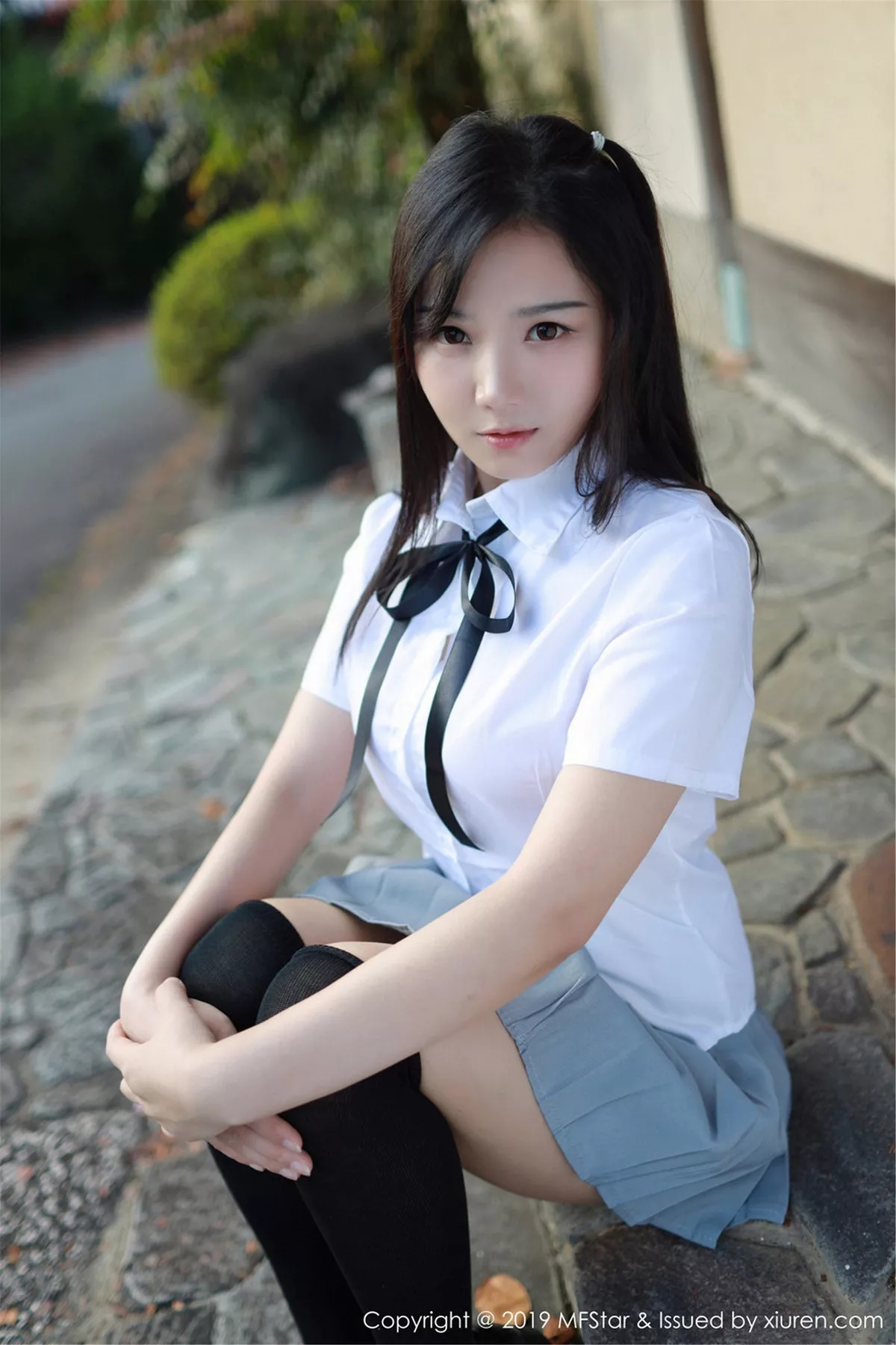 秀人集.com_[MFStar模范学院]Vol.193_女神徐微微miar日本旅拍户外学生JK制服清爽迷人写真40P