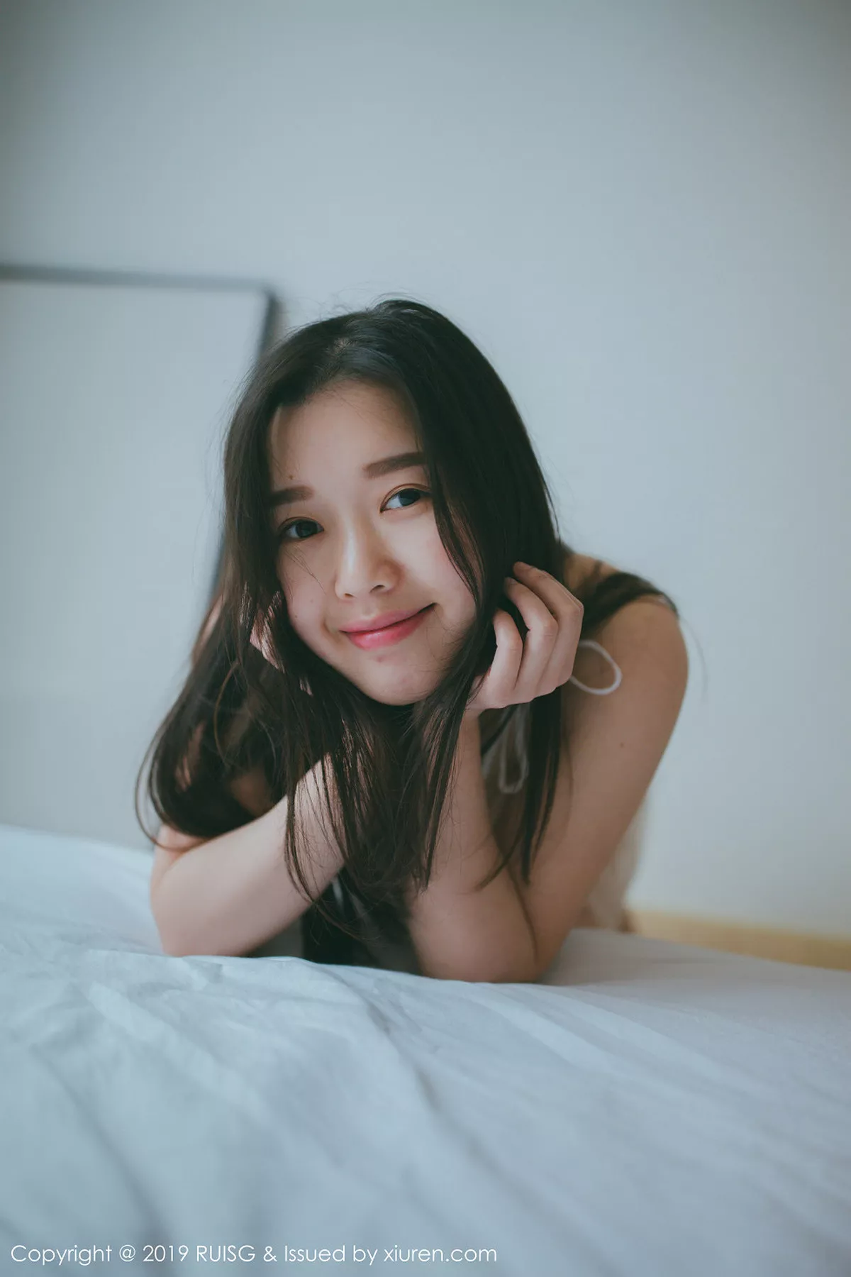 秀人集.com_[RUISG瑞丝馆]Vol.073_嫩模浪漫果味居家私房薄纱透视内衣秀完美身材诱惑写真35P