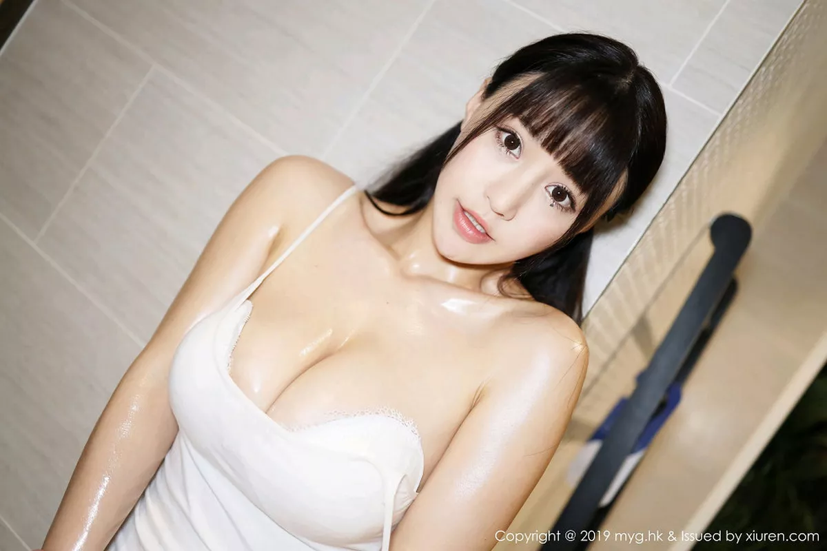 秀人集.com_[MyGirl美媛馆]Vol.367_女神Flower朱可儿越南旅拍傲人豪乳抹油火辣诱惑写真56P