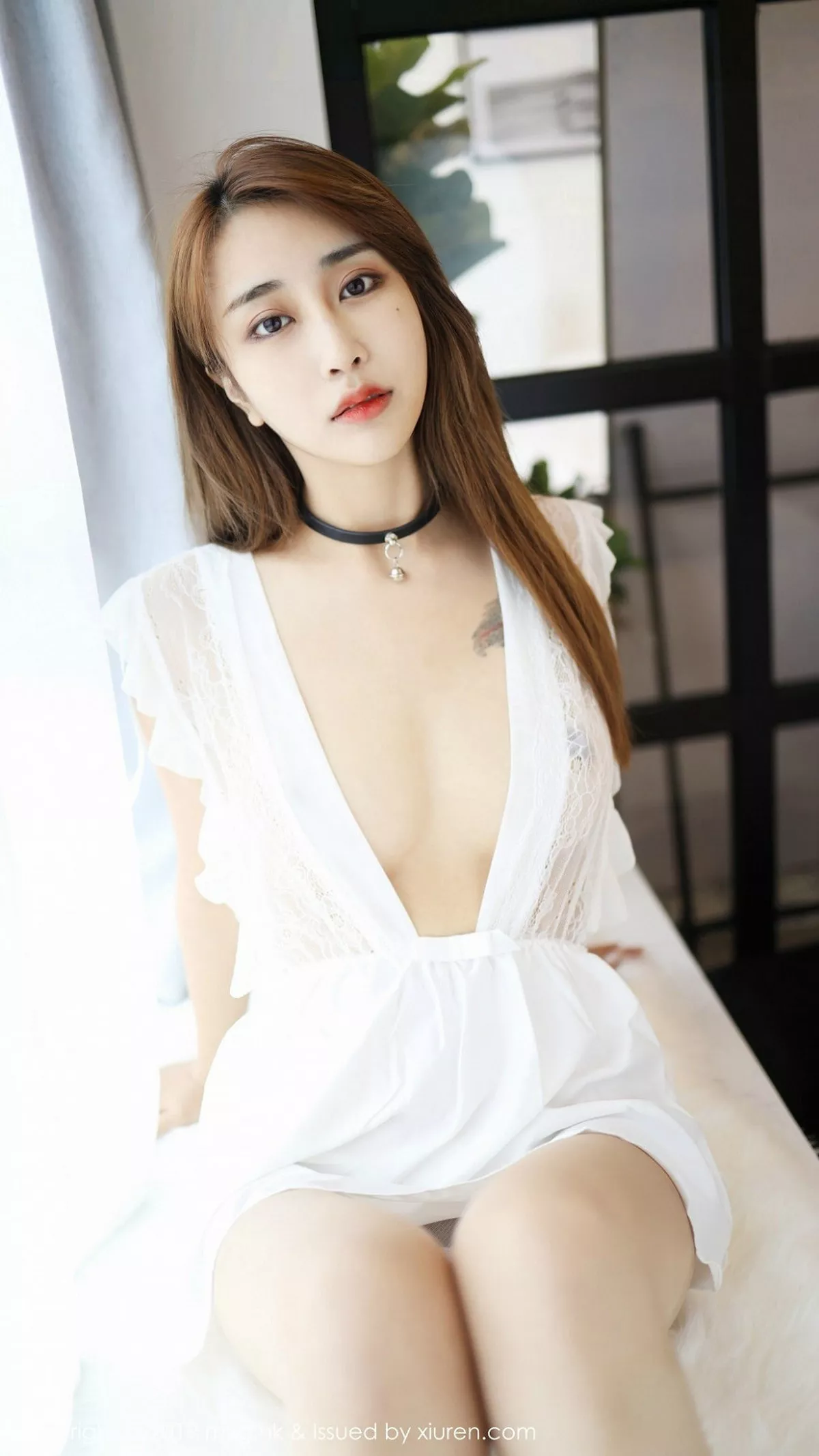 秀人集.com_[MyGirl美媛馆]Vol.369_嫩模奈美nana私房半截内衣配黑丝袜半露豪乳极致诱惑写真54P