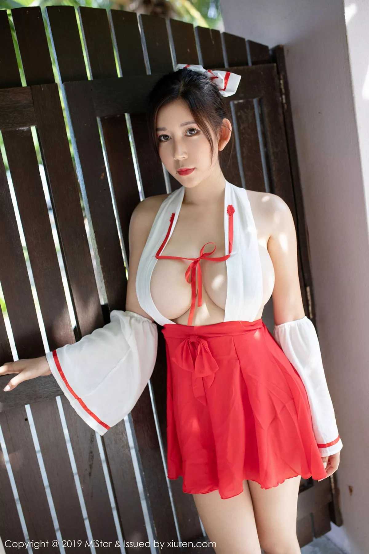 秀人集.com_[MiStar魅妍社]Vol.298_嫩模Abby李雅仙本那旅拍私房不知火舞秀火辣身材诱惑写真42P
