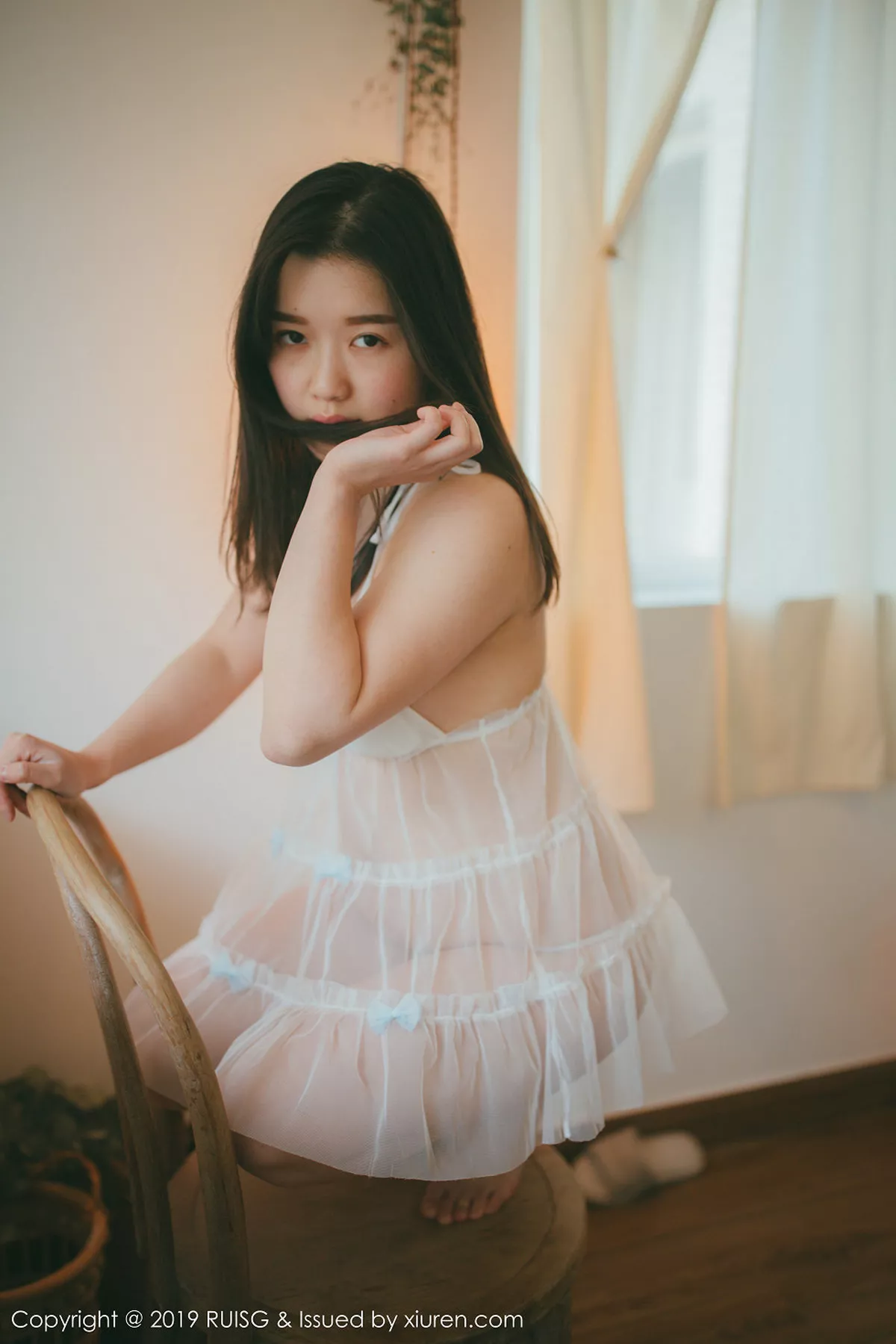 秀人集.com_[RUISG瑞丝馆]Vol.073_嫩模浪漫果味居家私房薄纱透视内衣秀完美身材诱惑写真35P
