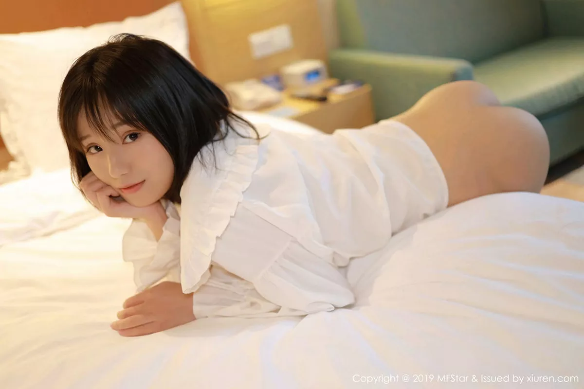 秀人集.com_[MFStar模范学院]Vol.203_嫩模仓井优香居家床上脱性感白衬衣大尺度全裸惹火诱惑写真66P