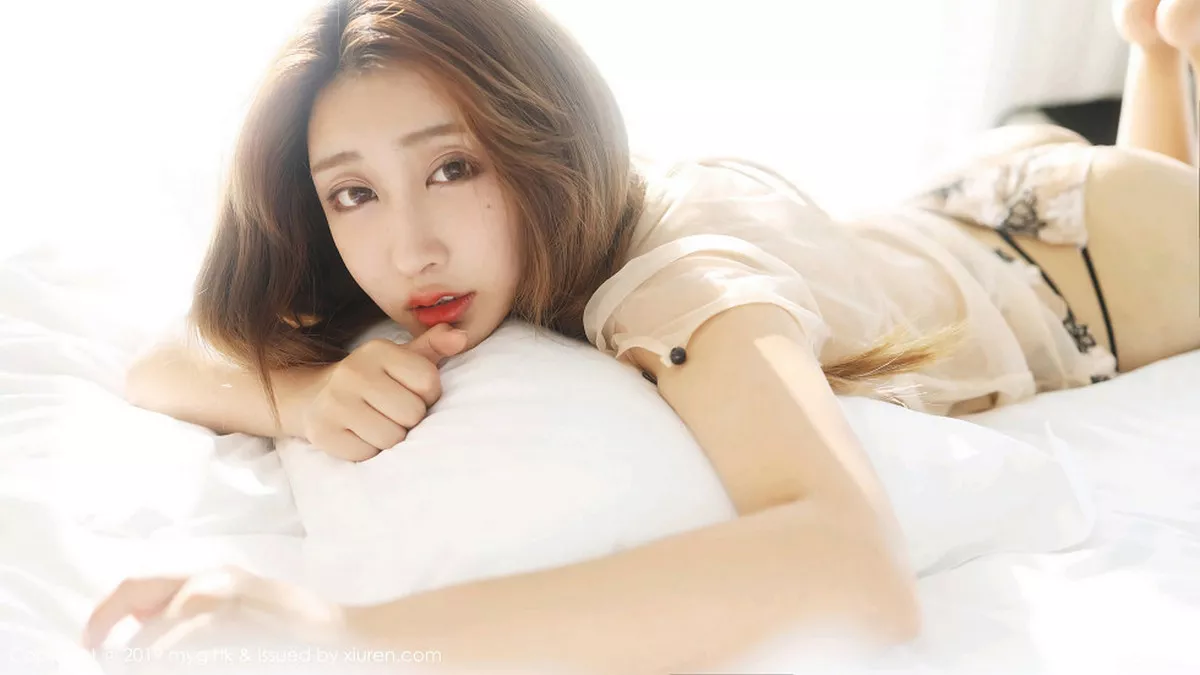 秀人集.com_[MyGirl美媛馆]Vol.375_嫩模奈美nana私房床上薄纱透视内衣配丁字裤惹火诱惑写真63P