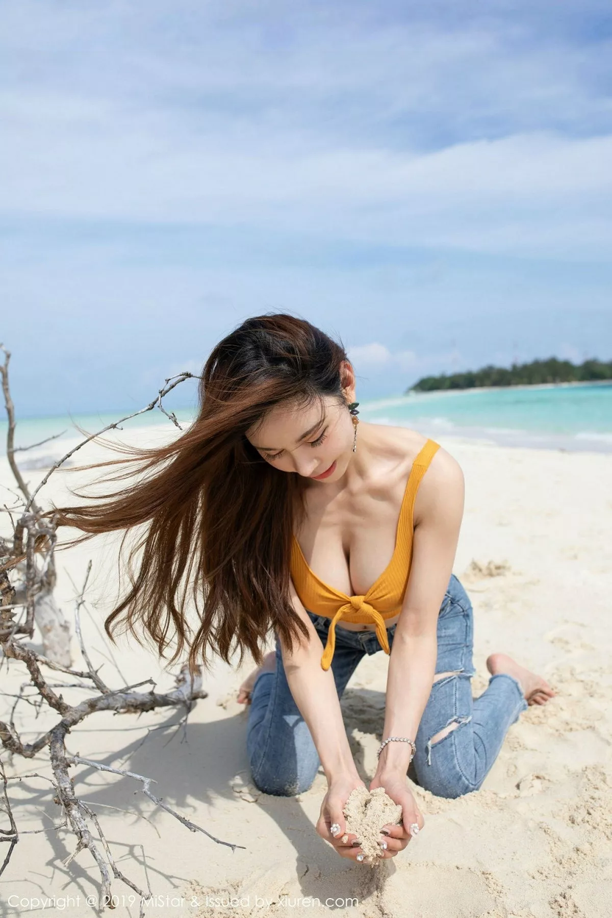秀人集.com_[MiStar魅妍社]Vol.299_嫩模沈佳熹仙本那旅拍户外性感内衣配牛仔裤完美诱惑写真40P
