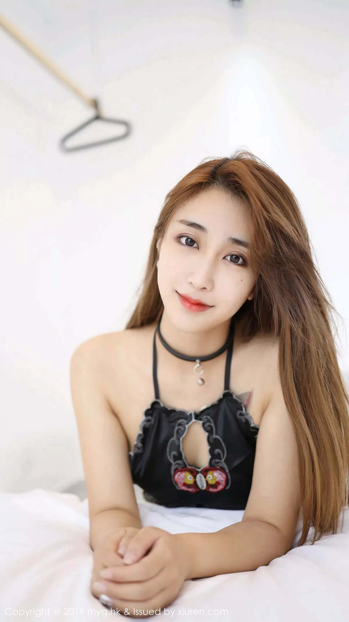秀人集.com_[MyGirl美媛馆]Vol.377_嫩模奈美nana私房古典韵味肚兜配情趣丁字裤惹火诱惑写真44P