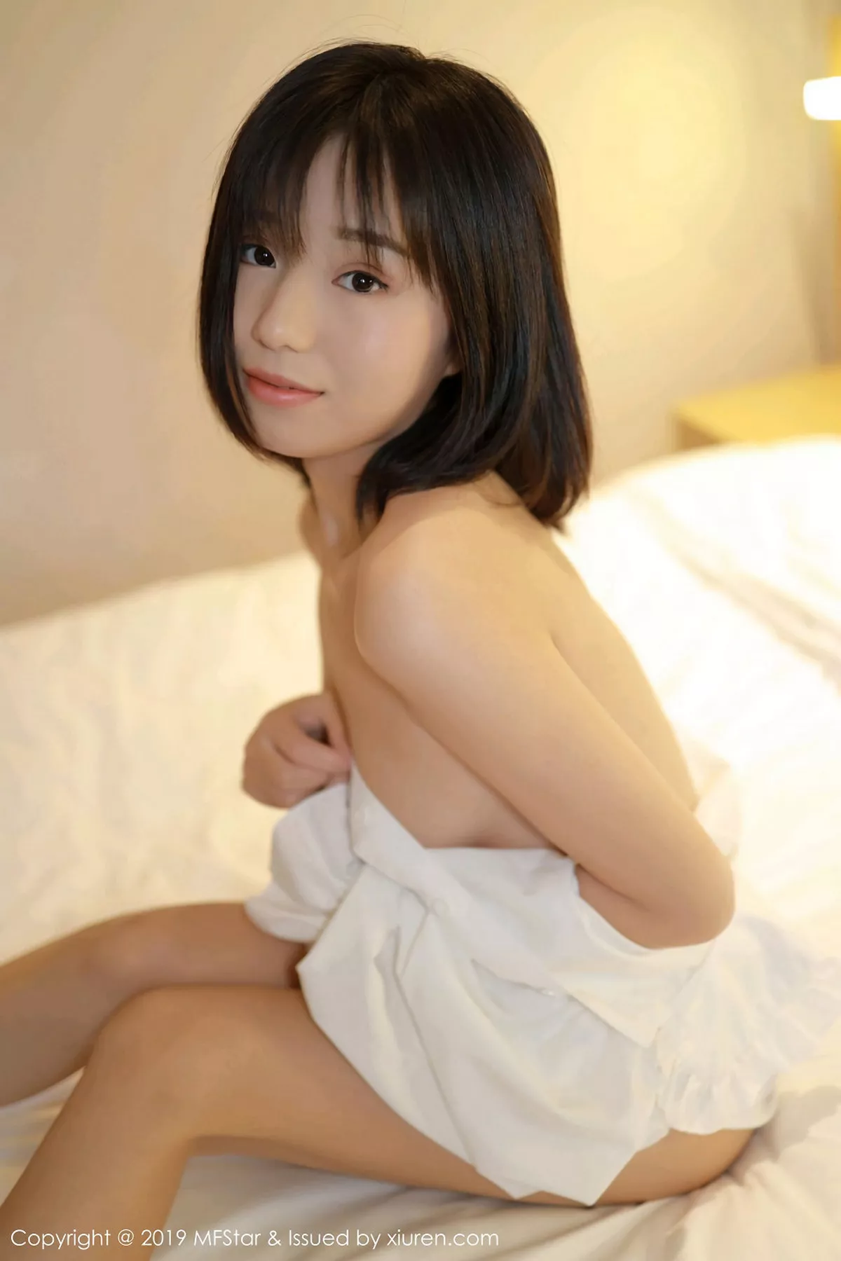 秀人集.com_[MFStar模范学院]Vol.203_嫩模仓井优香居家床上脱性感白衬衣大尺度全裸惹火诱惑写真66P