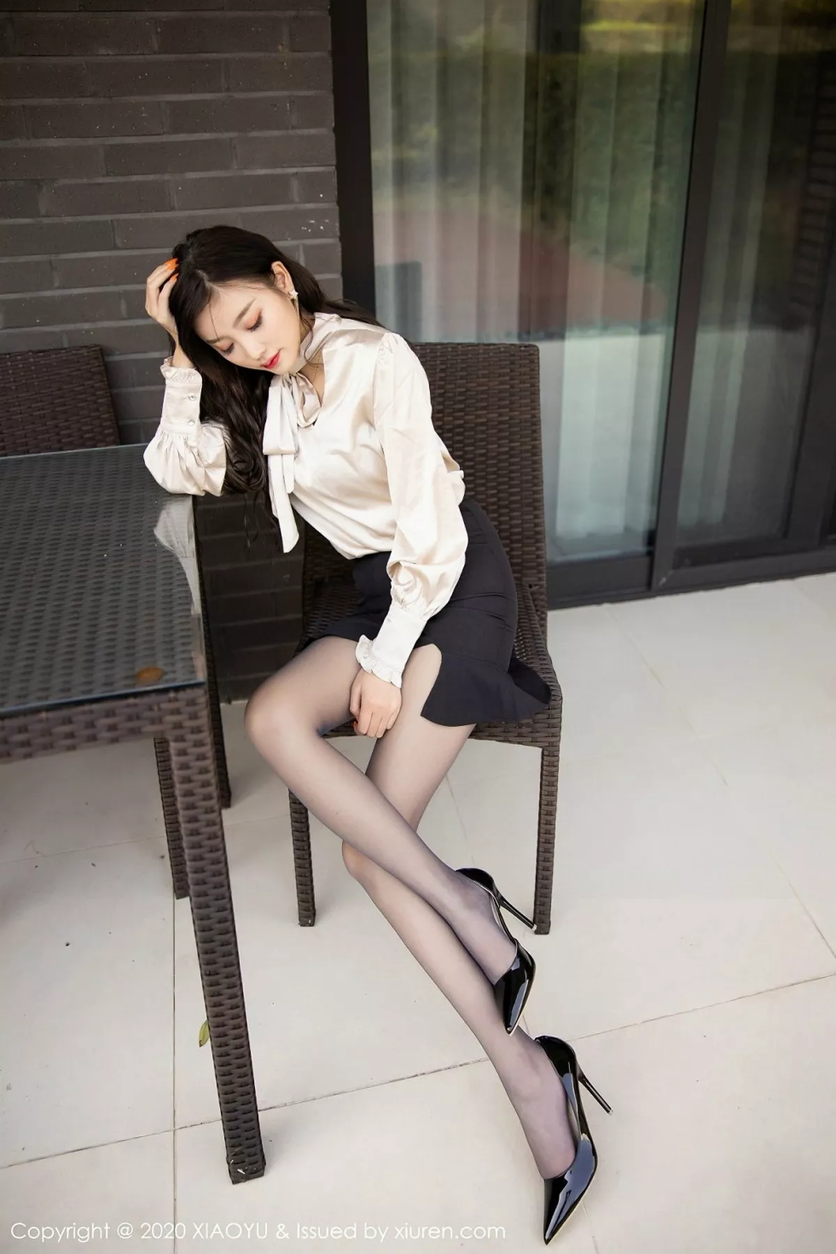 秀人集.com_[XiaoYu画语界]Vol.263_女神杨晨晨sugar济州岛旅拍精致镂空内衣配黑丝袜诱惑写真106P