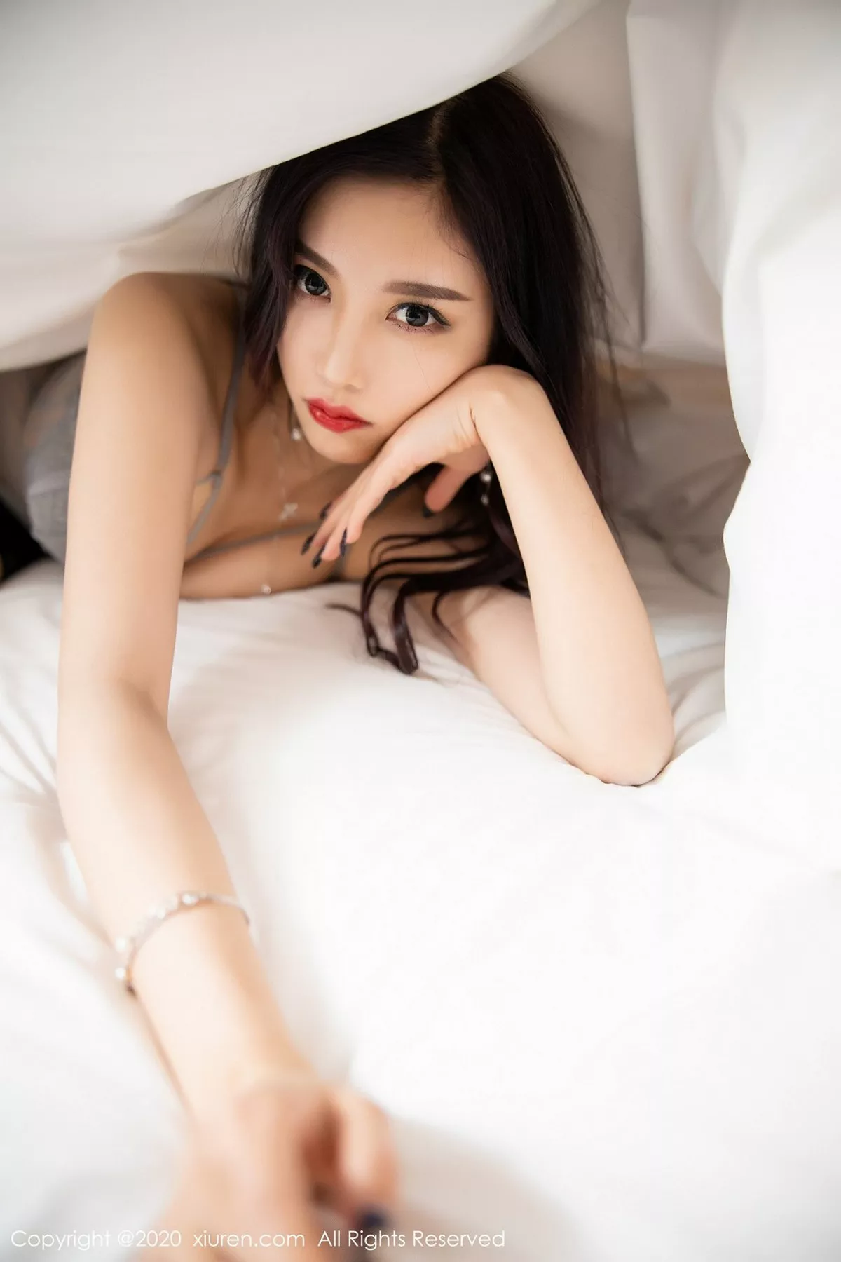 秀人集.com_[XiuRen秀人网]No.2051_女神杨晨晨sugar私房灰色情趣内衣配吊带丝袜极致魅惑写真81P