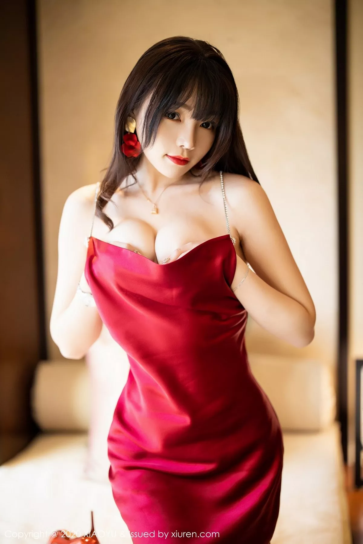 秀人集.com_[XiaoYu画语界]Vol.270_女神芝芝Booty澳门心愿旅拍泳池里半脱露丰乳肥臀诱惑写真79P