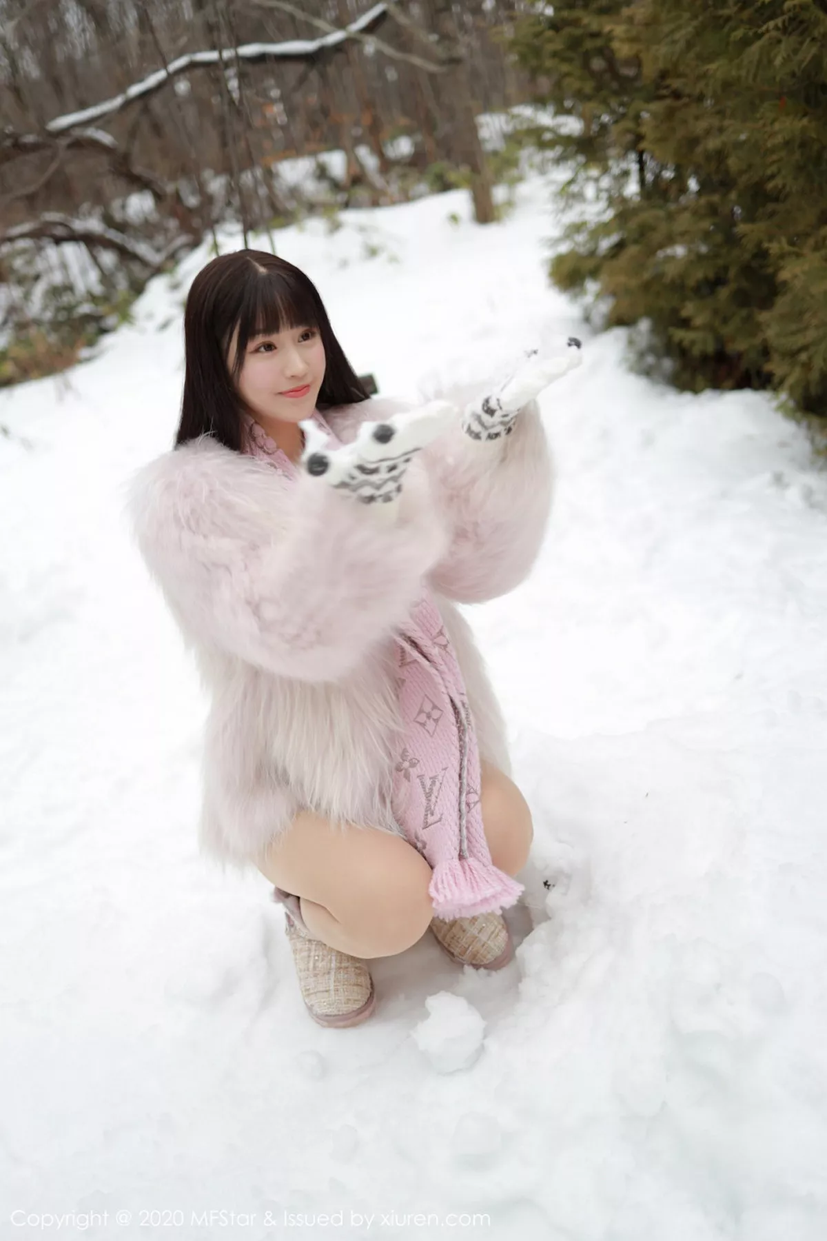 秀人集.com_[MFStar模范学院]Vol.271_女神朱可儿Flower北海道旅拍雪地里蕾丝内衣惹火诱惑写真54P