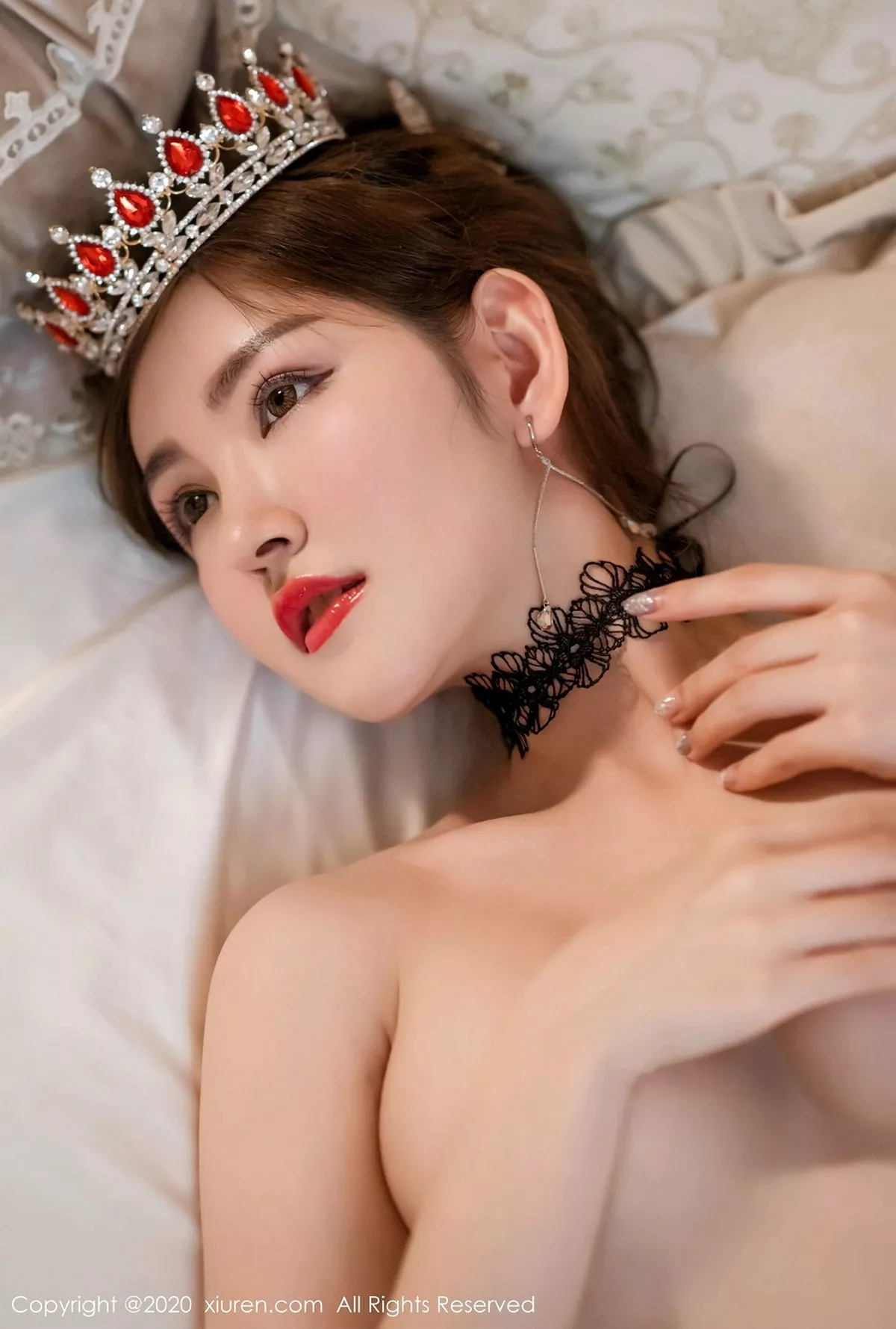 秀人集.com_[XiuRen秀人网]No.2106_嫩模沈梦瑶《王的妃》主题私房大尺度玉体横陈极致诱惑写真40P