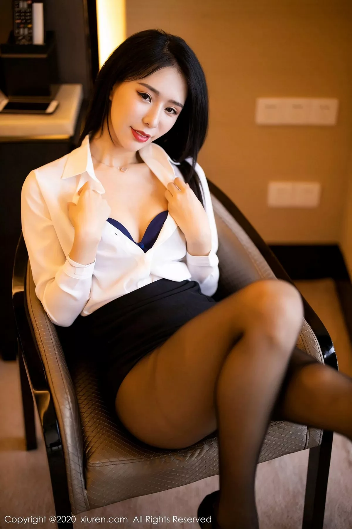秀人集.com_[XiuRen秀人网]No.2148_嫩模BABY_柒私房白衬衫秘书装半脱露无内黑丝裤袜撩人诱惑写真90P