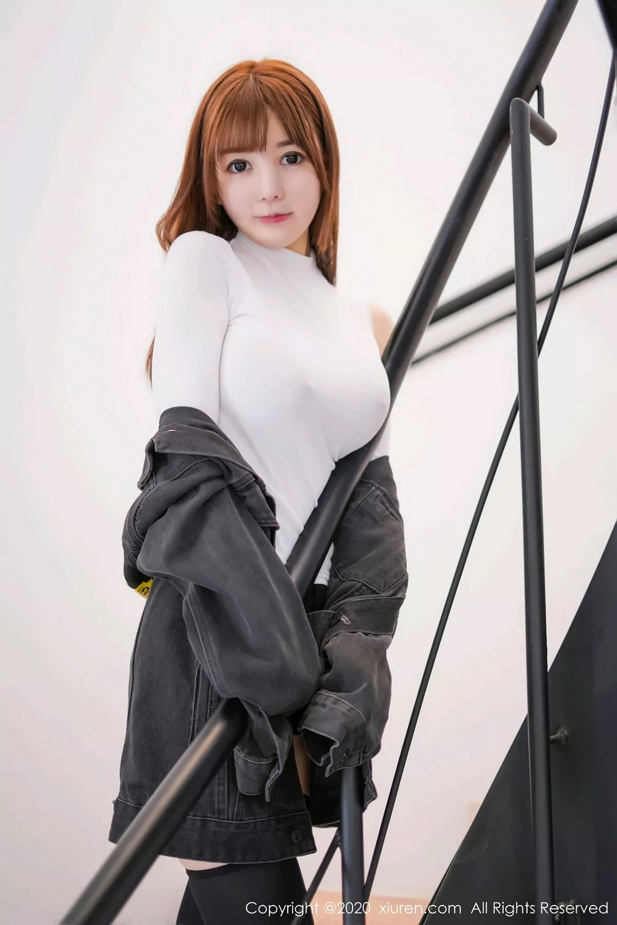 秀人集.com_[XiuRen秀人网]No.2147_嫩模UU酱户外脱黑色外套露魔鬼身材童颜巨乳完美诱惑写真83P