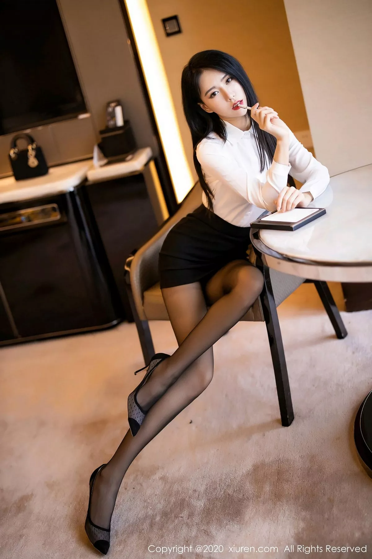 秀人集.com_[XiuRen秀人网]No.2148_嫩模BABY_柒私房白衬衫秘书装半脱露无内黑丝裤袜撩人诱惑写真90P