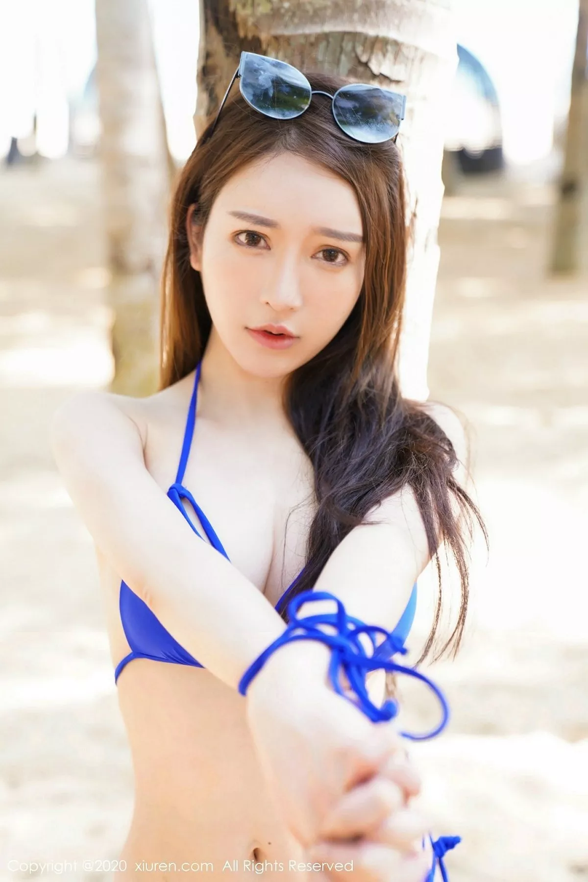 秀人集.com_[XiuRen秀人网]No.2152_嫩模玉兔miki三亚旅拍沙滩蓝色比基尼秀完美身材捆绑诱惑写真66P