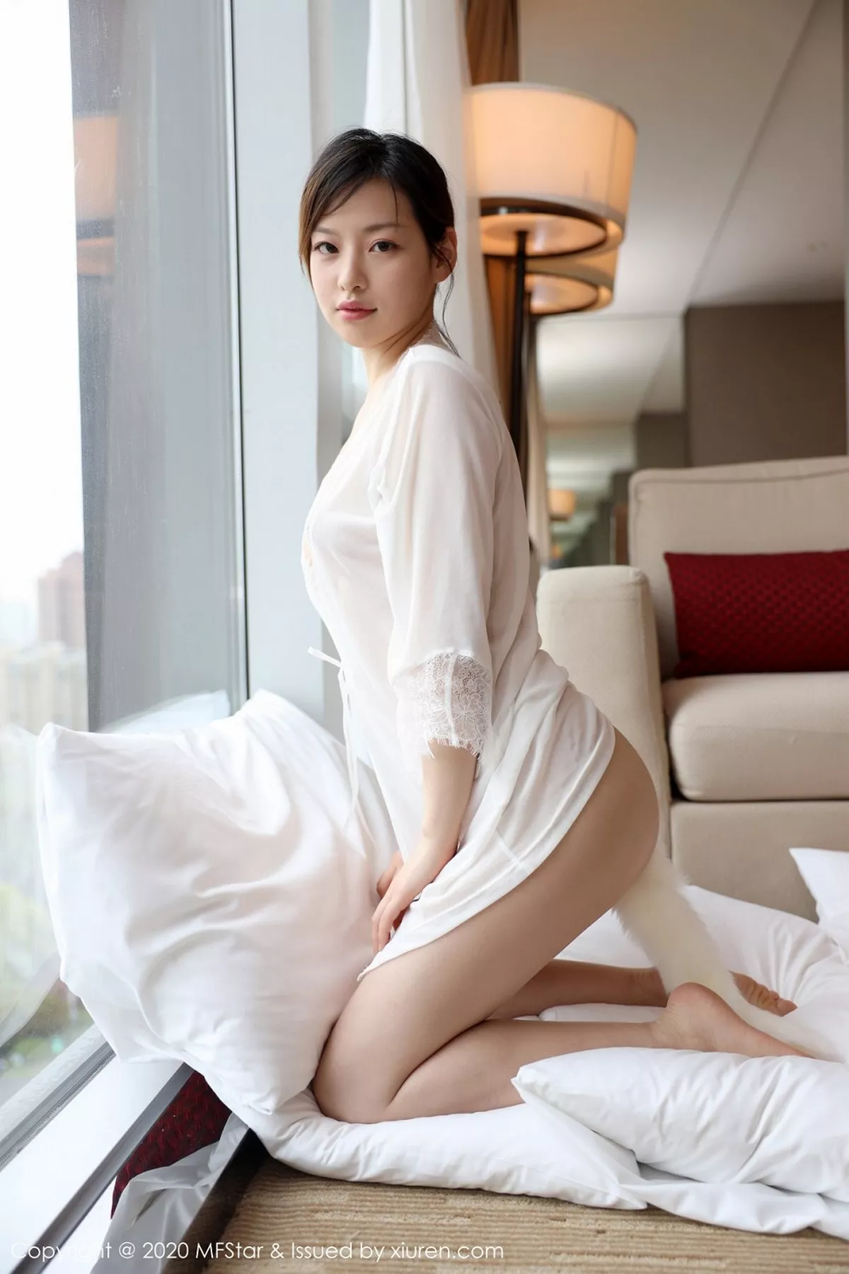 秀人集.com_[MFStar模范学院]Vol.308_嫩模小宣fancy白色蕾丝内衣秀白嫩肌肤火辣美体诱惑写真38P