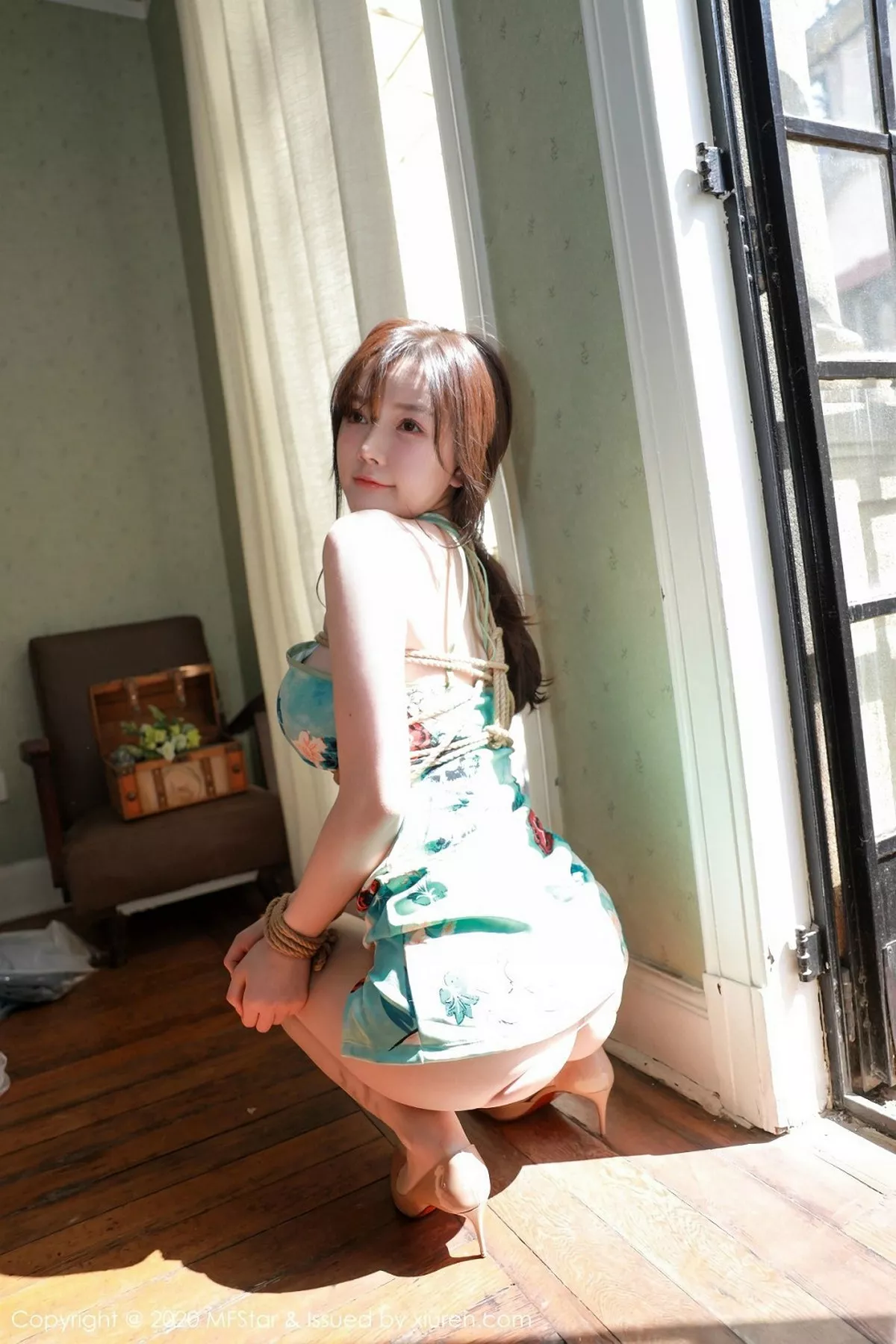 秀人集.com_[MFStar模范学院]Vol.293_女神糯美子Mini私房古韵旗袍情趣捆绑艺极致丝袜诱惑写真56P